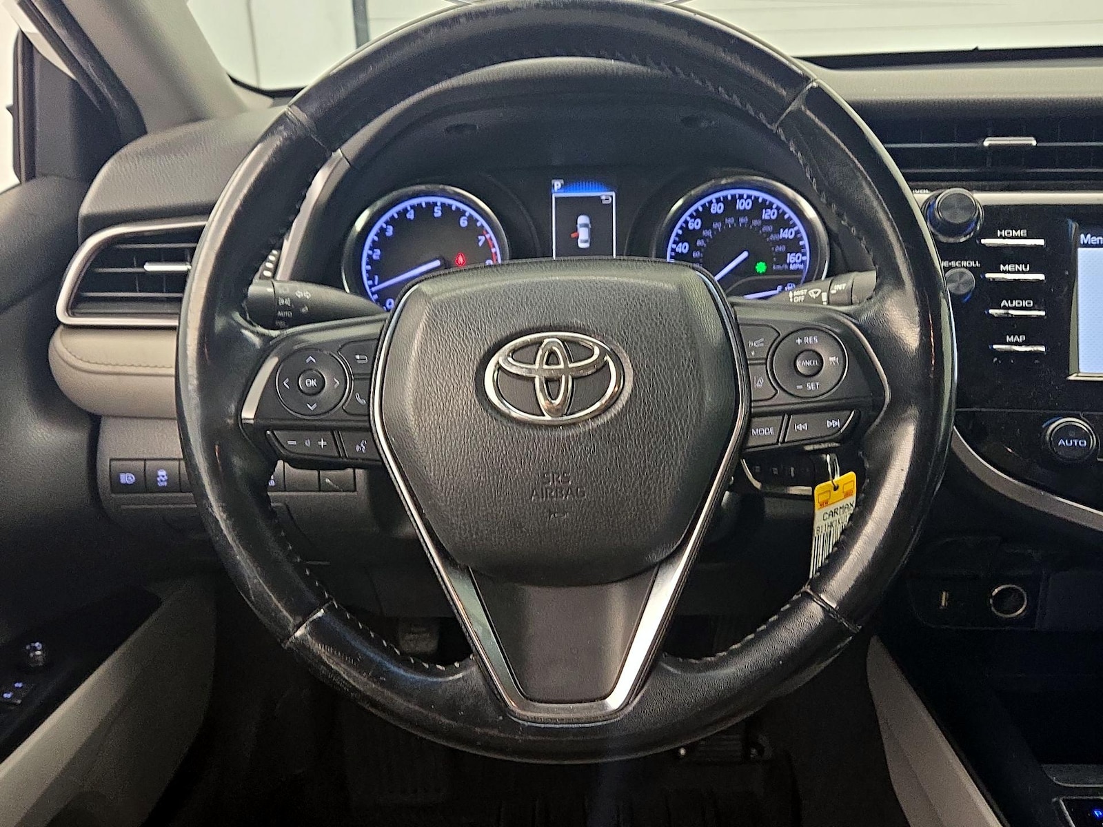 2019 Toyota Camry SE - Photo 9