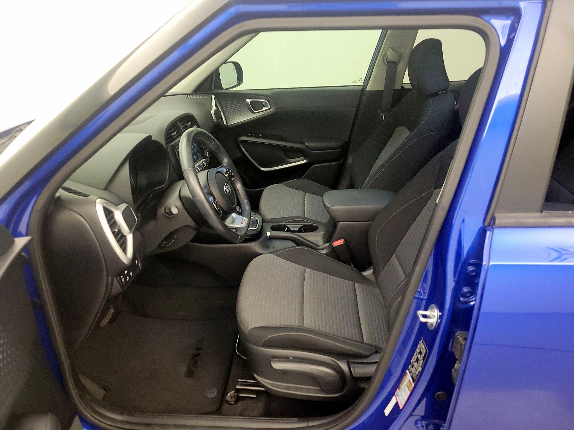 Thumbnail: 2020 Kia Soul - 11