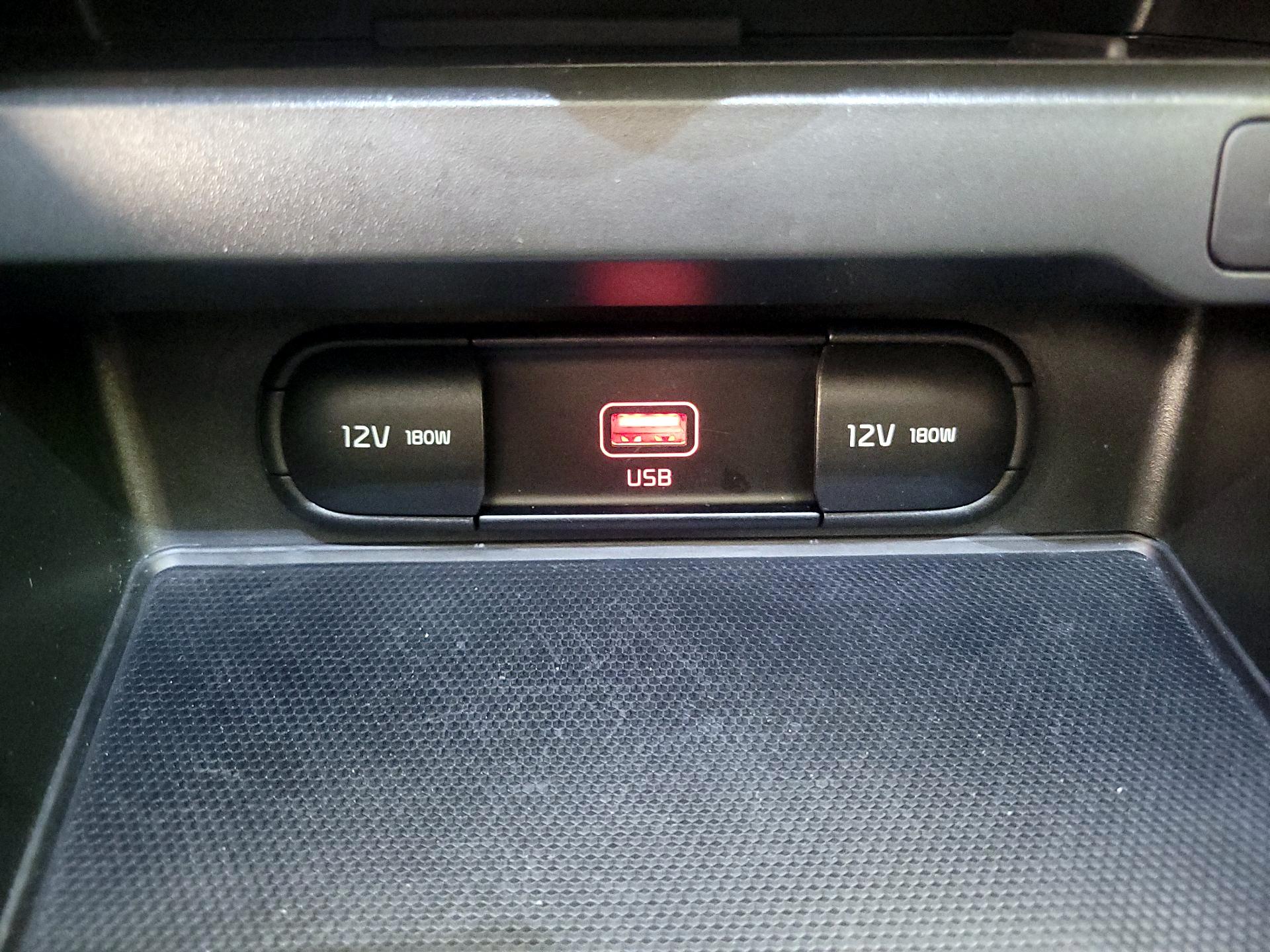 Thumbnail: 2020 Kia Soul - 18