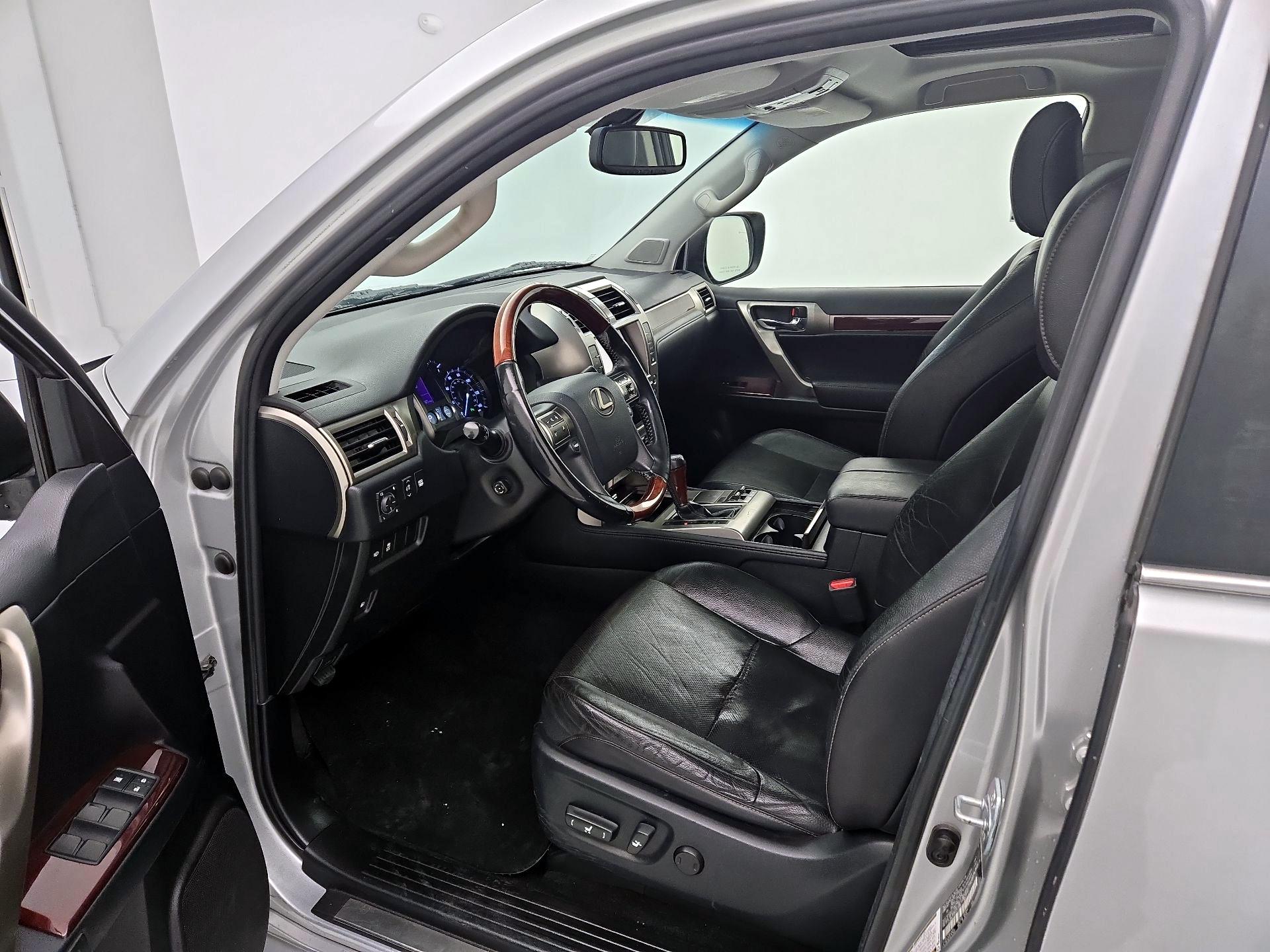 Thumbnail: 2015 Lexus GX - 11