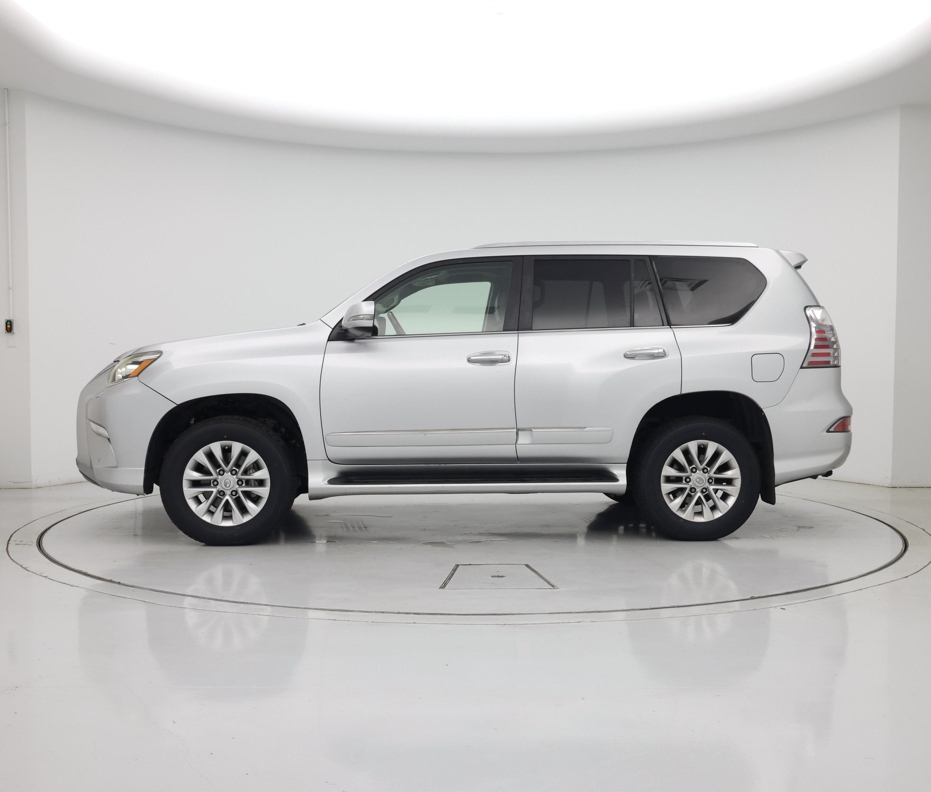 Thumbnail: 2015 Lexus GX - 3