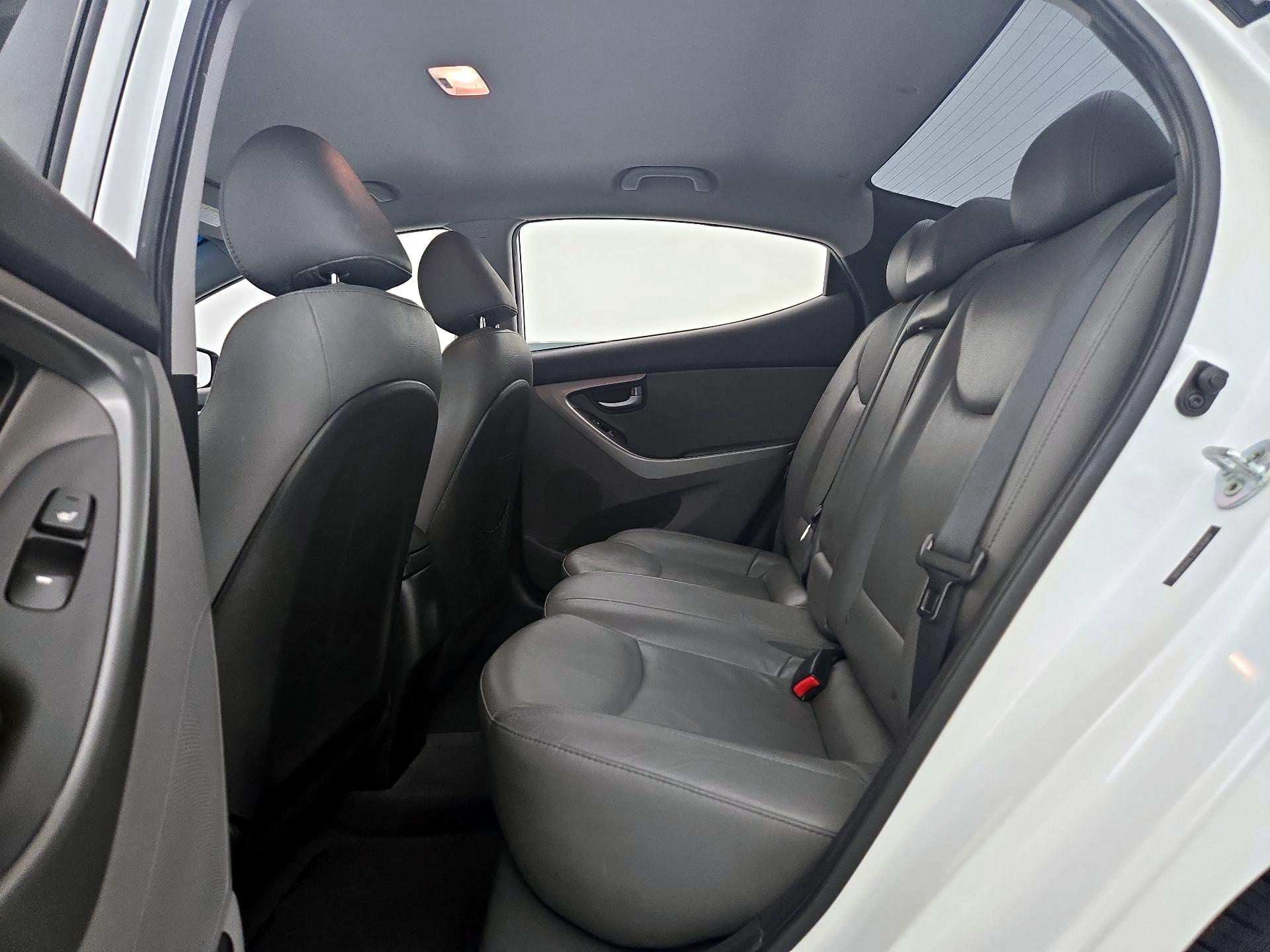 Thumbnail: 2015 Hyundai Elantra - 19