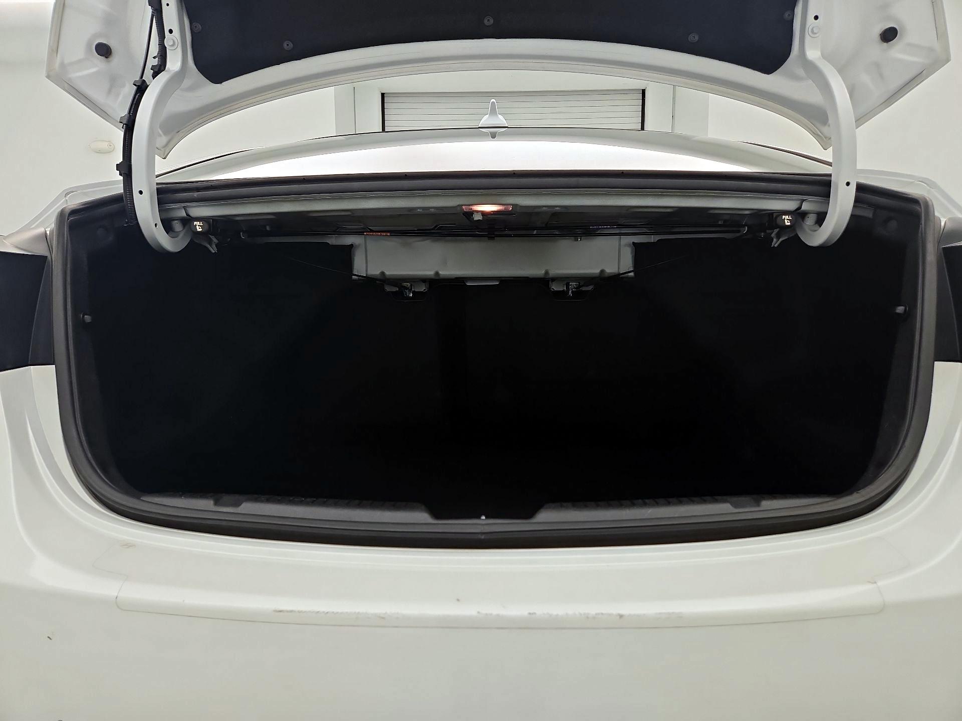 Thumbnail: 2015 Hyundai Elantra - 20