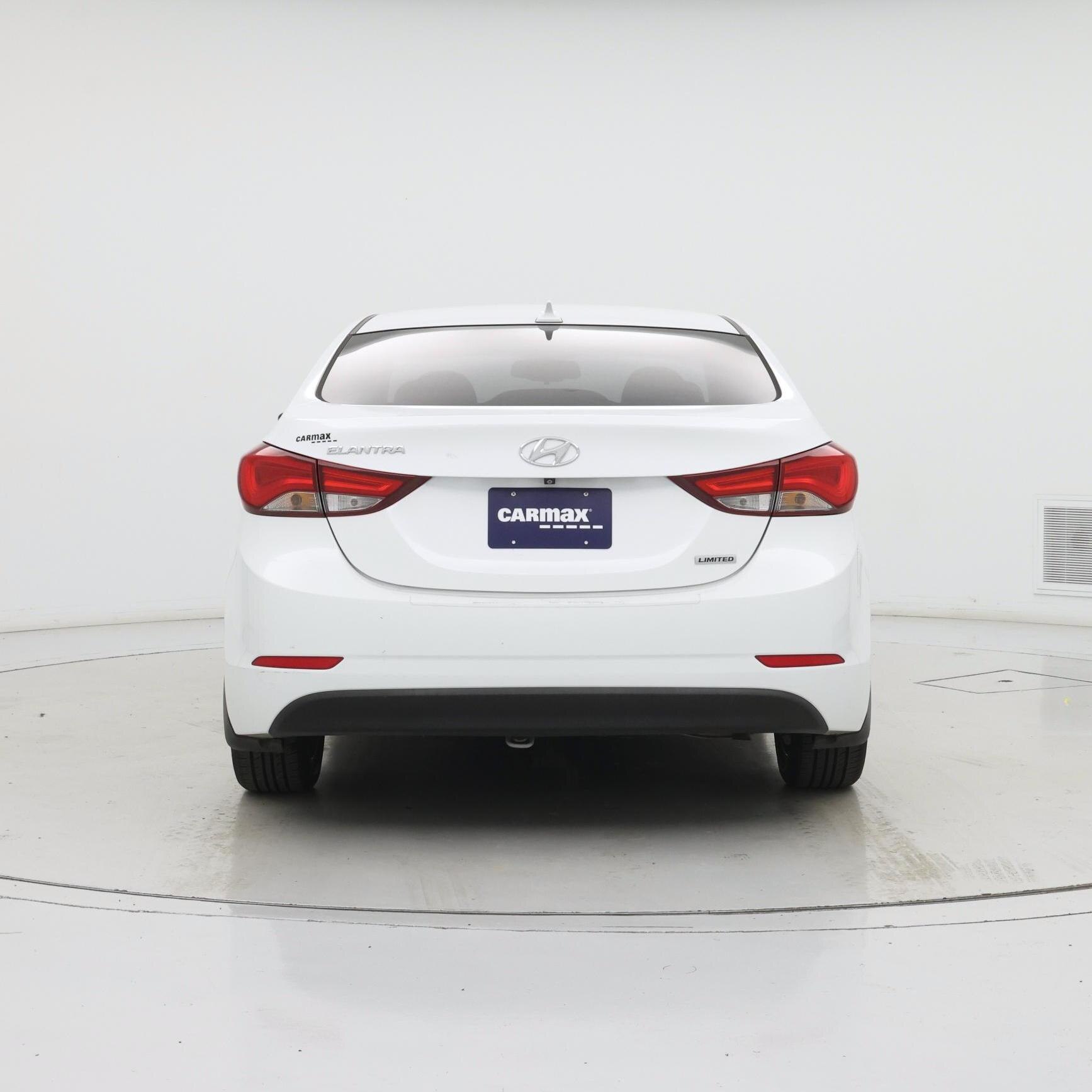 Thumbnail: 2015 Hyundai Elantra - 6