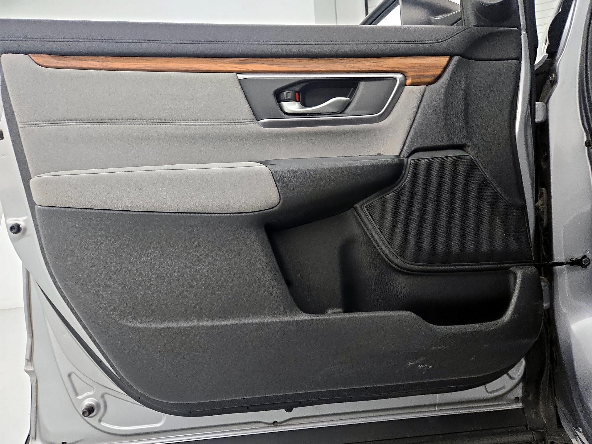 Thumbnail: 2017 Honda CR-V - 10