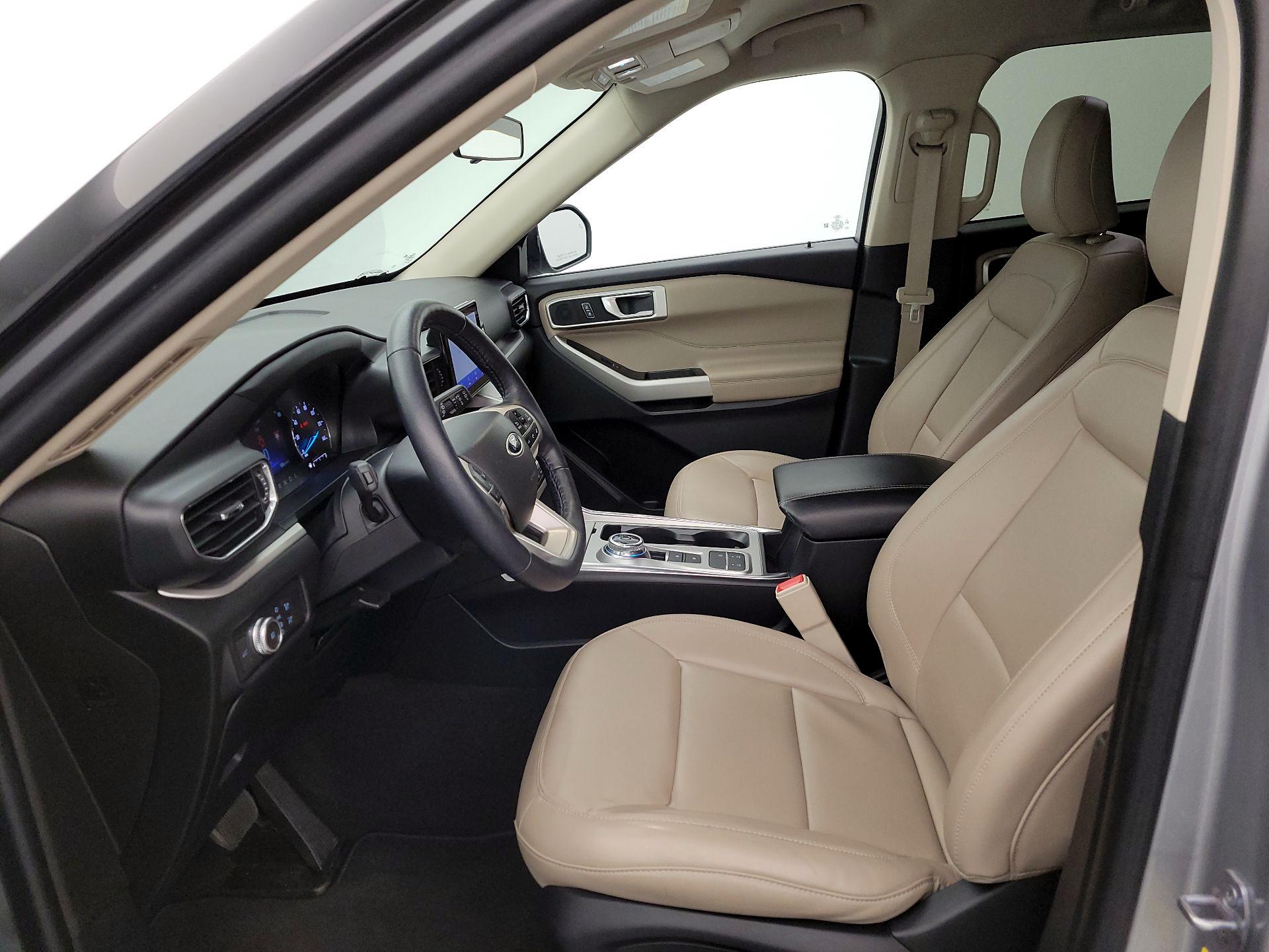 Thumbnail: 2022 Ford Explorer - 11