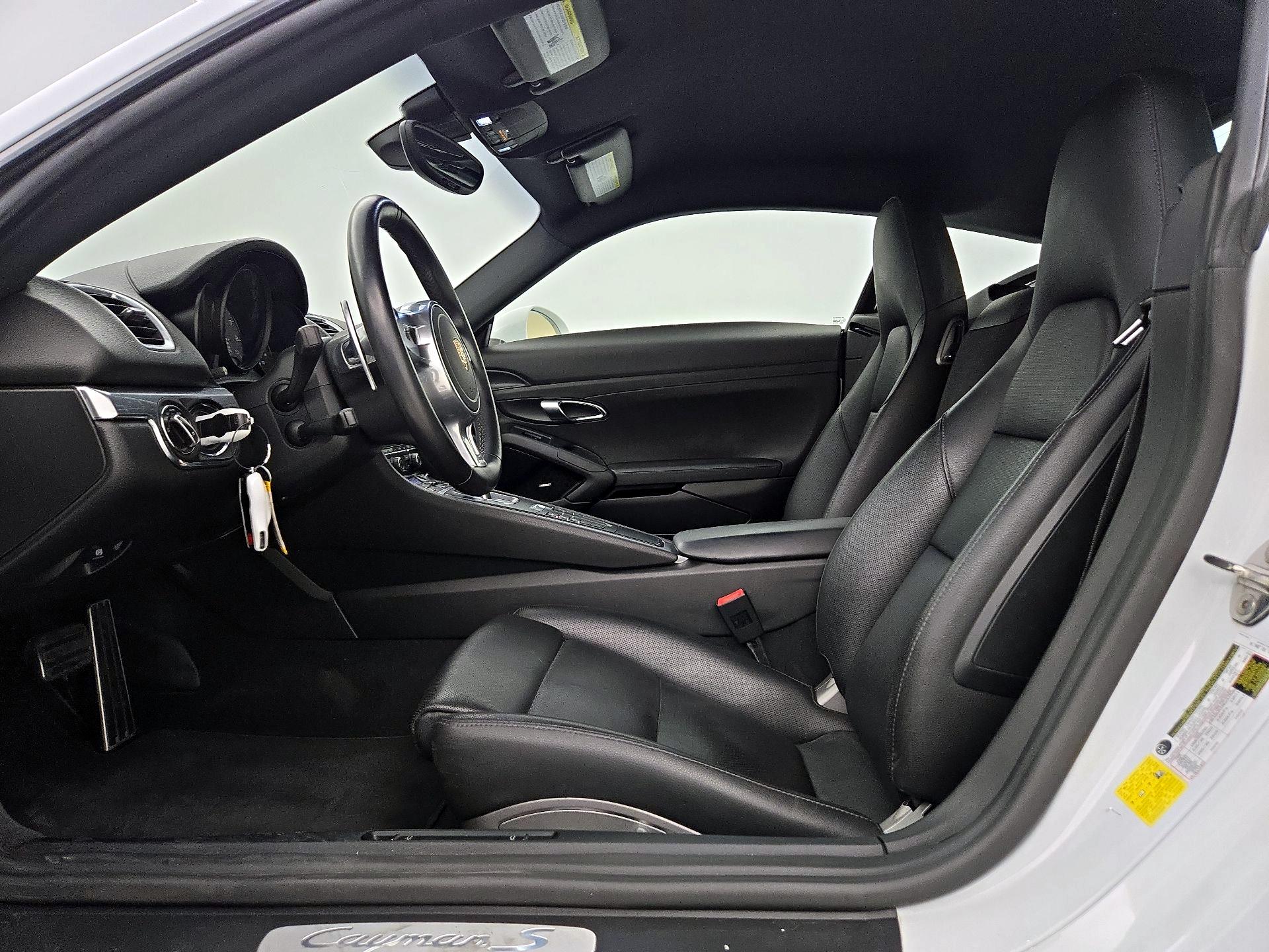 Thumbnail: 2015 Porsche Cayman - 9