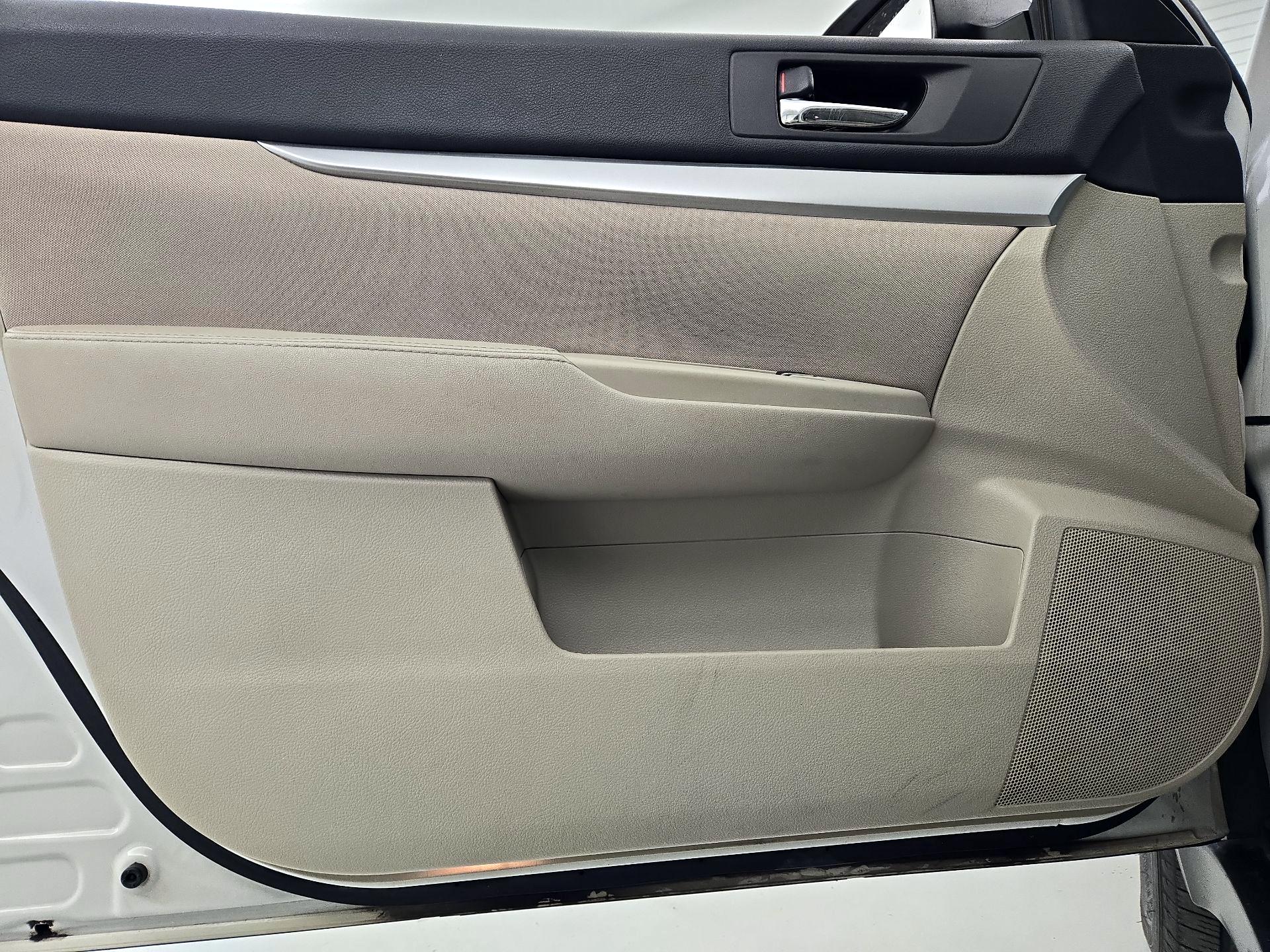 Thumbnail: 2014 Subaru Outback - 12