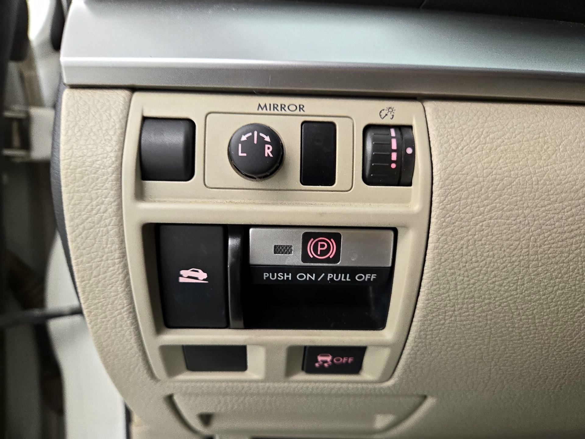 Thumbnail: 2014 Subaru Outback - 13