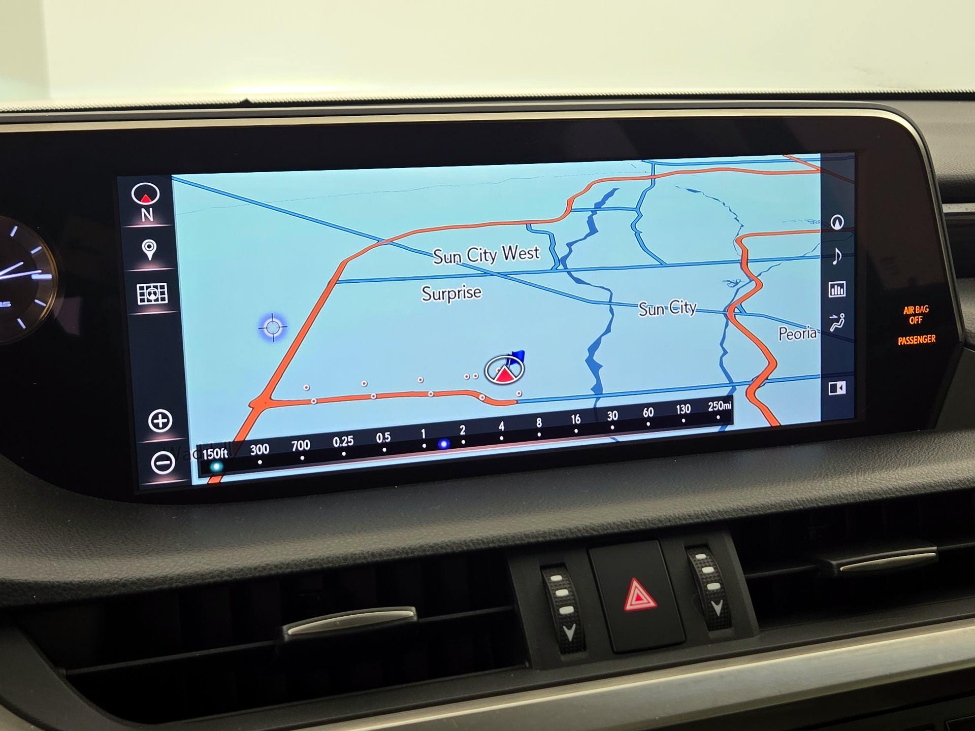 Thumbnail: 2019 Lexus ES - 12