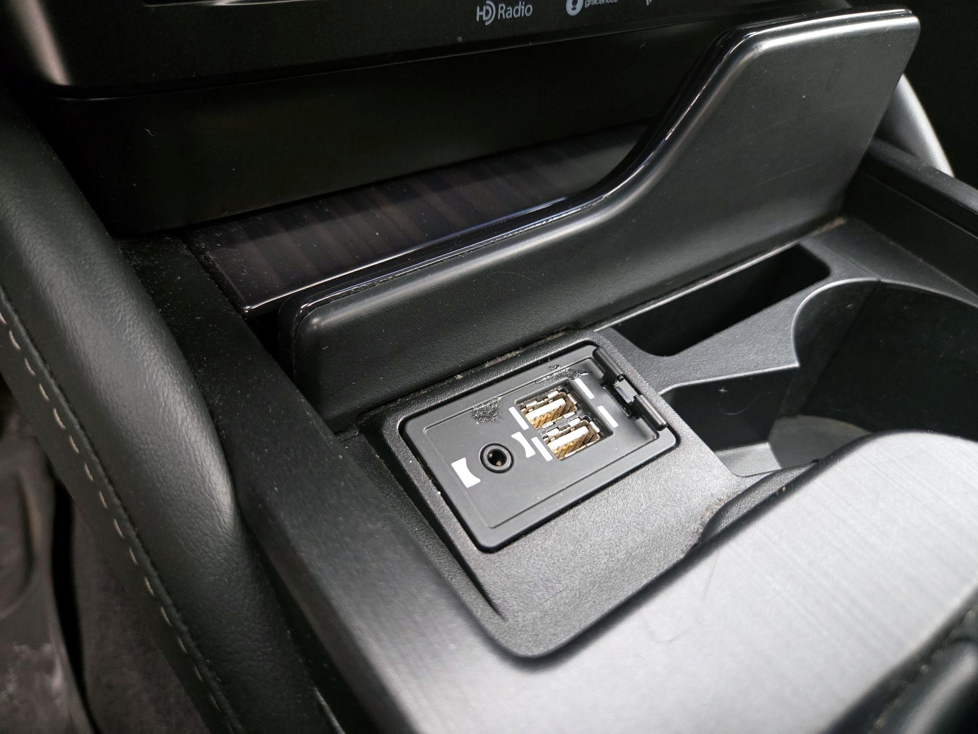 Thumbnail: 2019 Lexus ES - 17