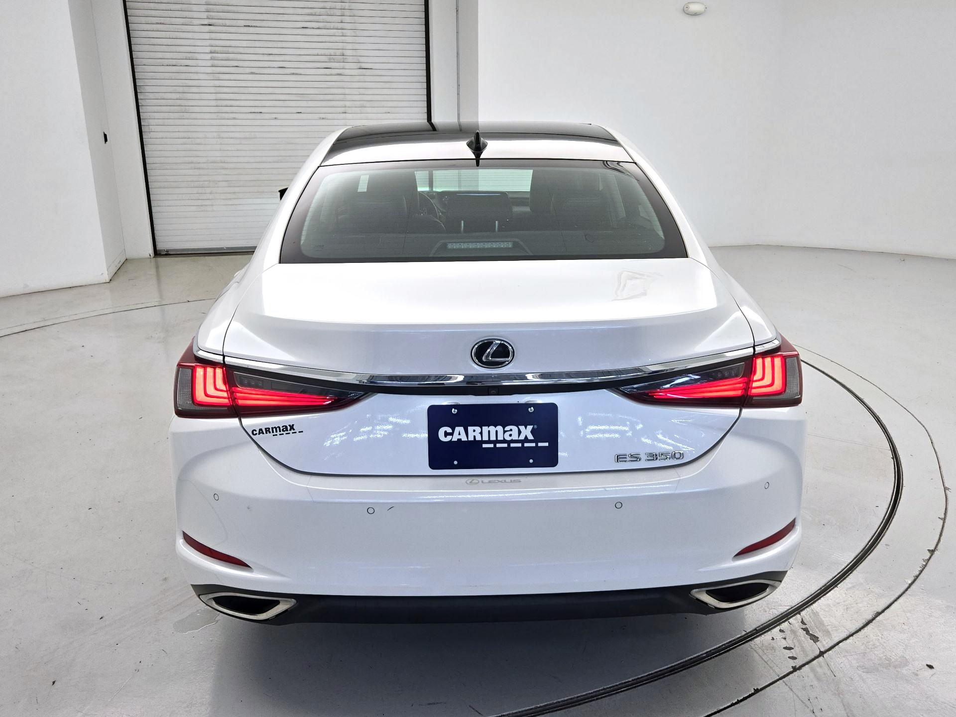 Thumbnail: 2019 Lexus ES - 6