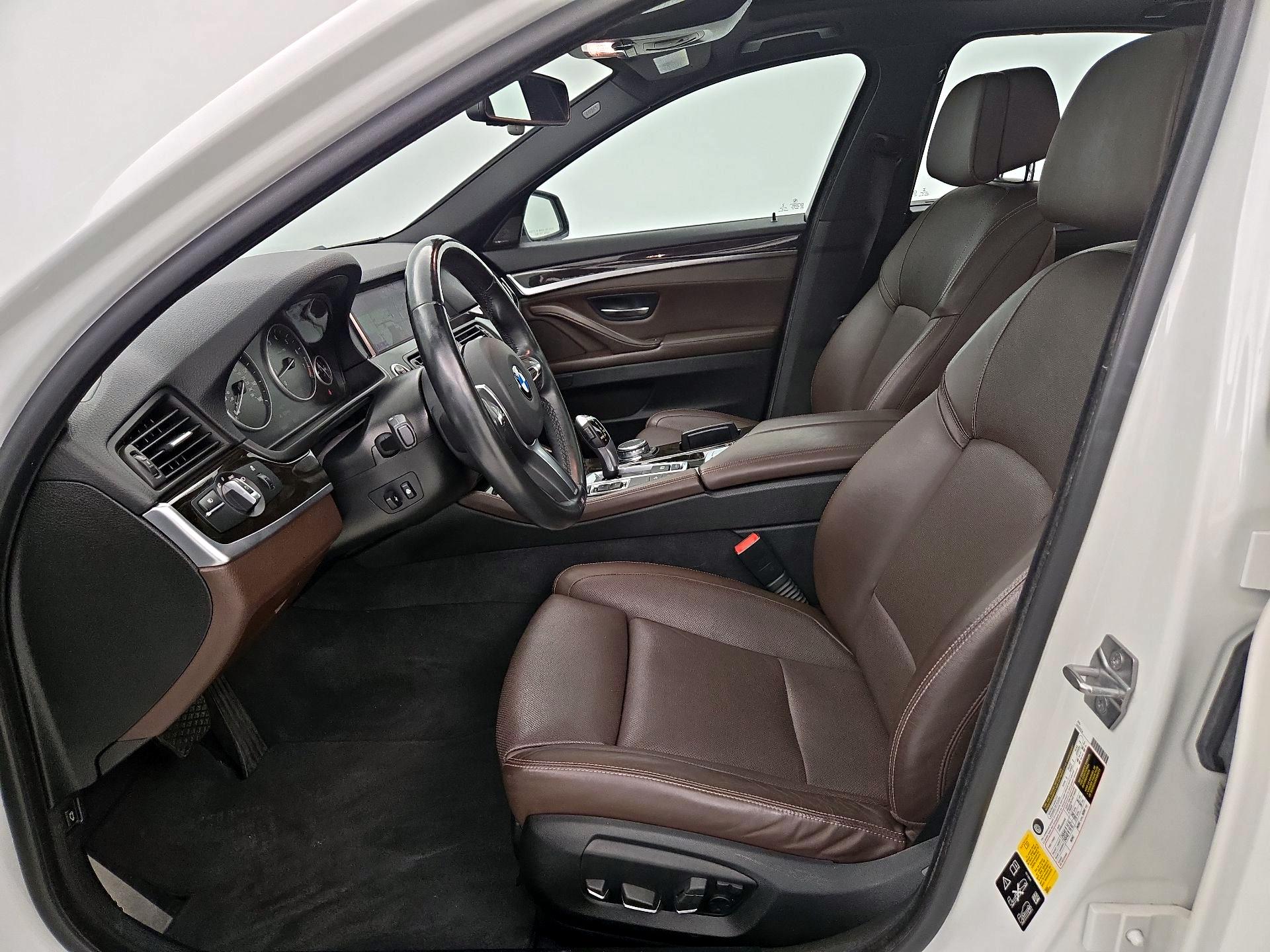 Thumbnail: 2015 BMW 5 Series - 11