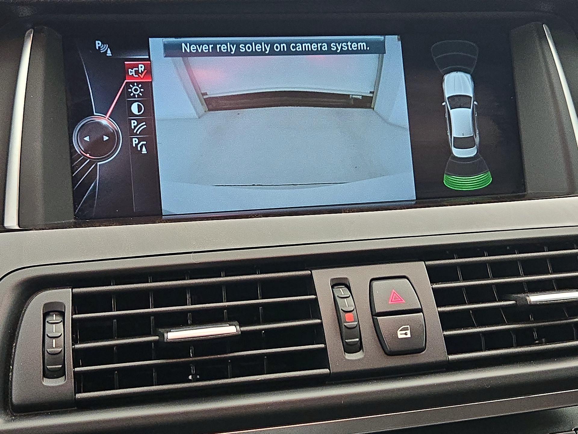 Thumbnail: 2015 BMW 5 Series - 15