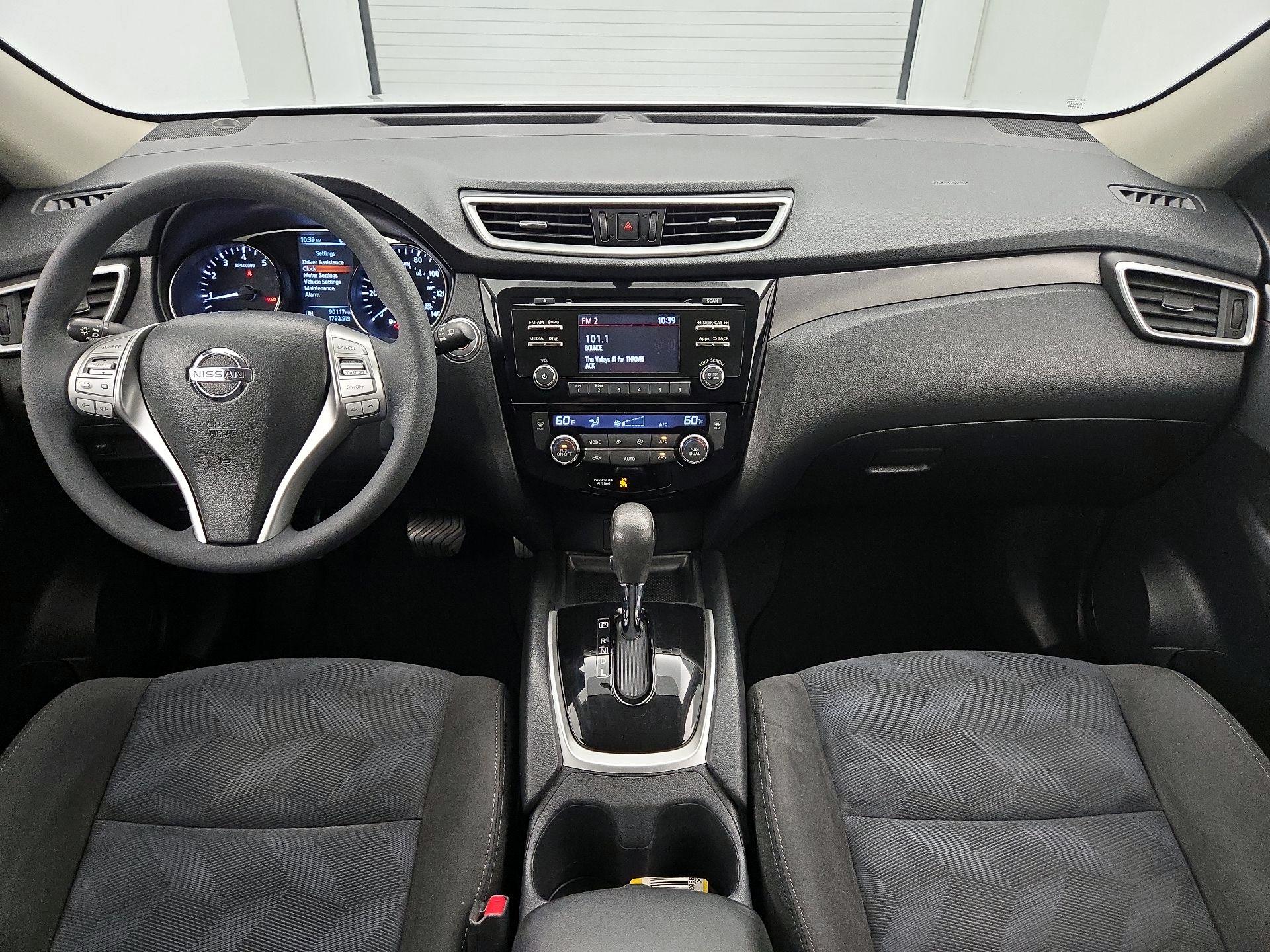 Thumbnail: 2016 Nissan Rogue - 9