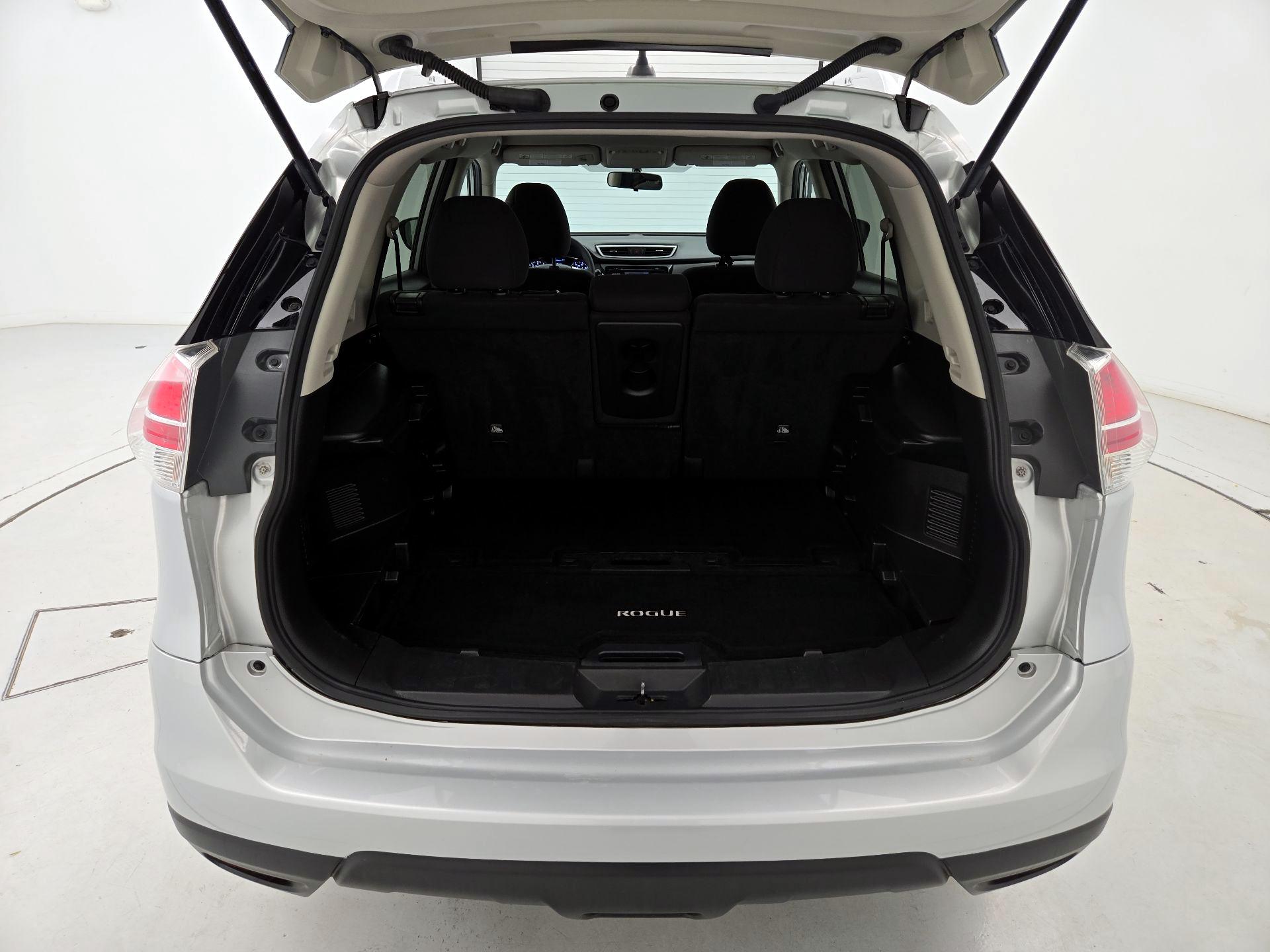 Thumbnail: 2016 Nissan Rogue - 20