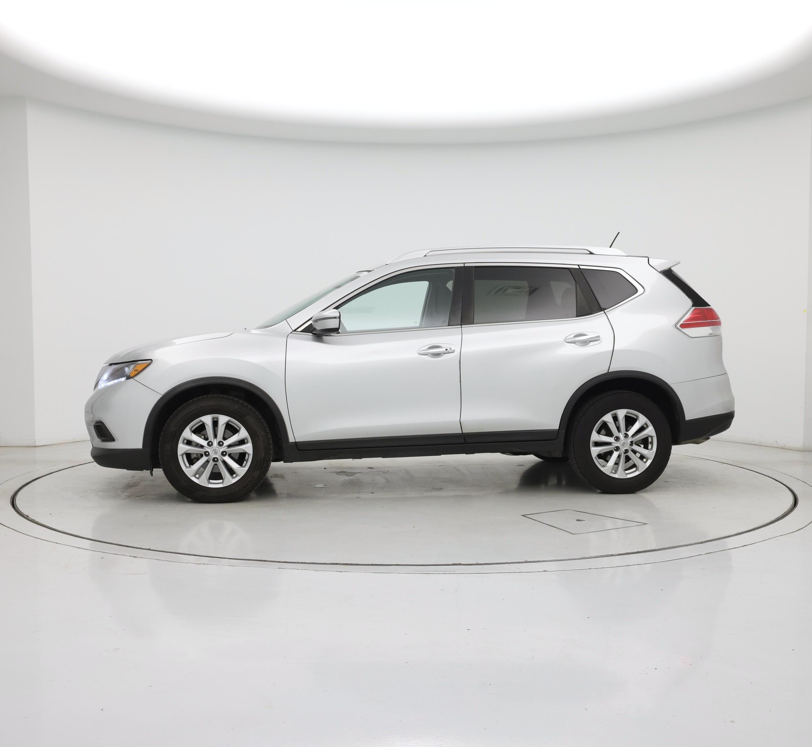 Thumbnail: 2016 Nissan Rogue - 3