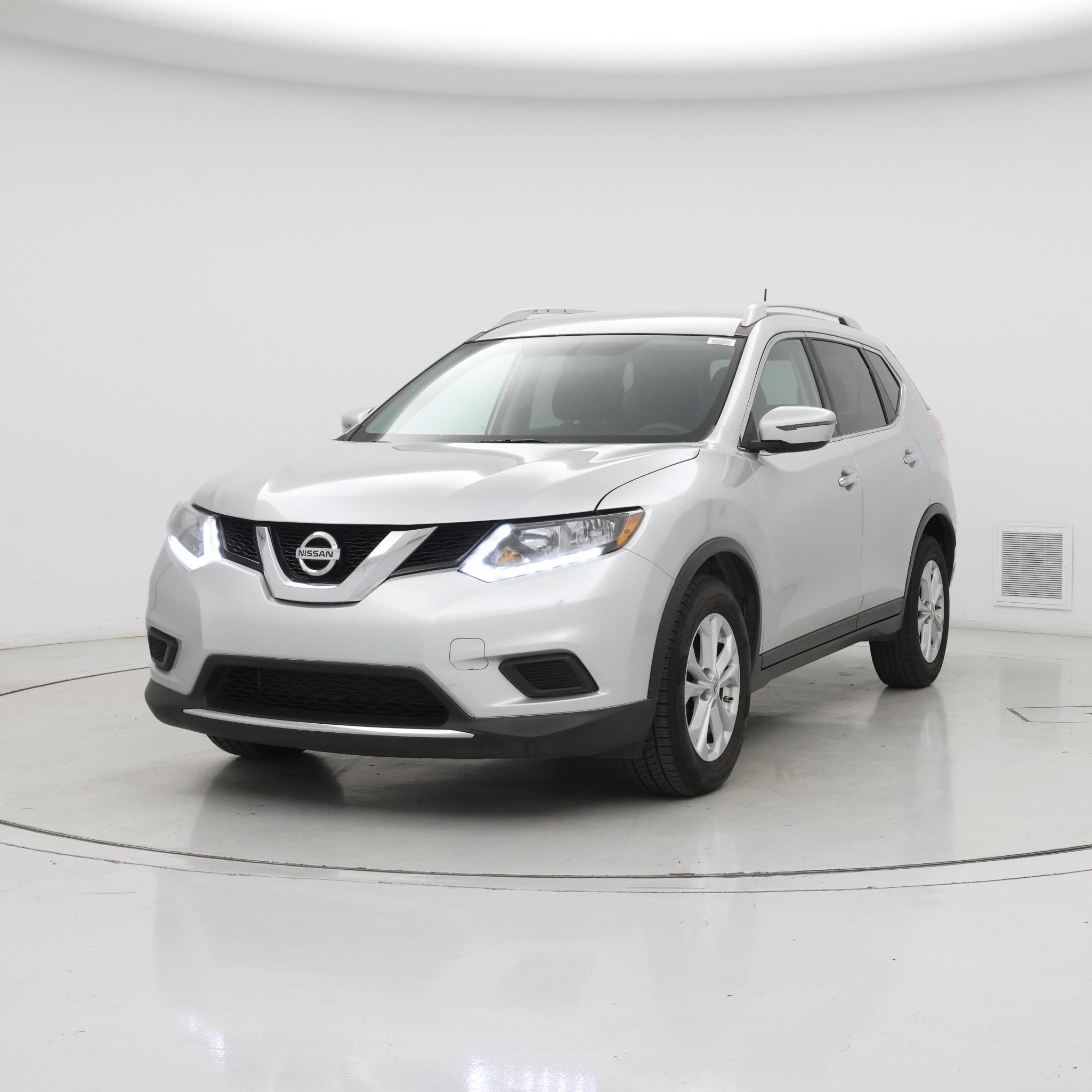 Thumbnail: 2016 Nissan Rogue - 4