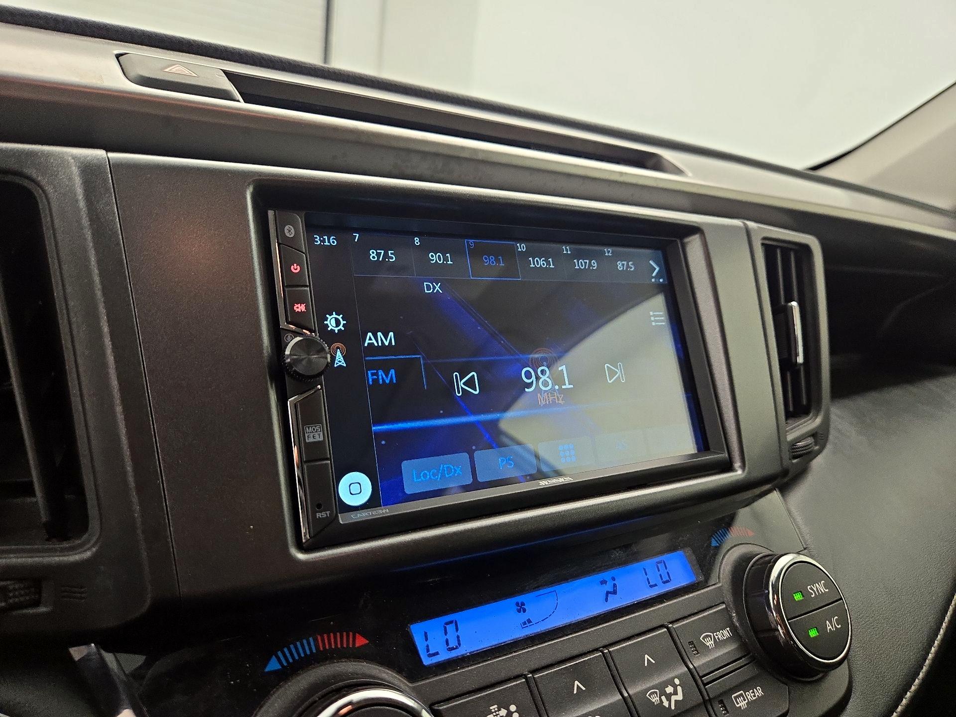 Thumbnail: 2017 Toyota RAV4 - 15