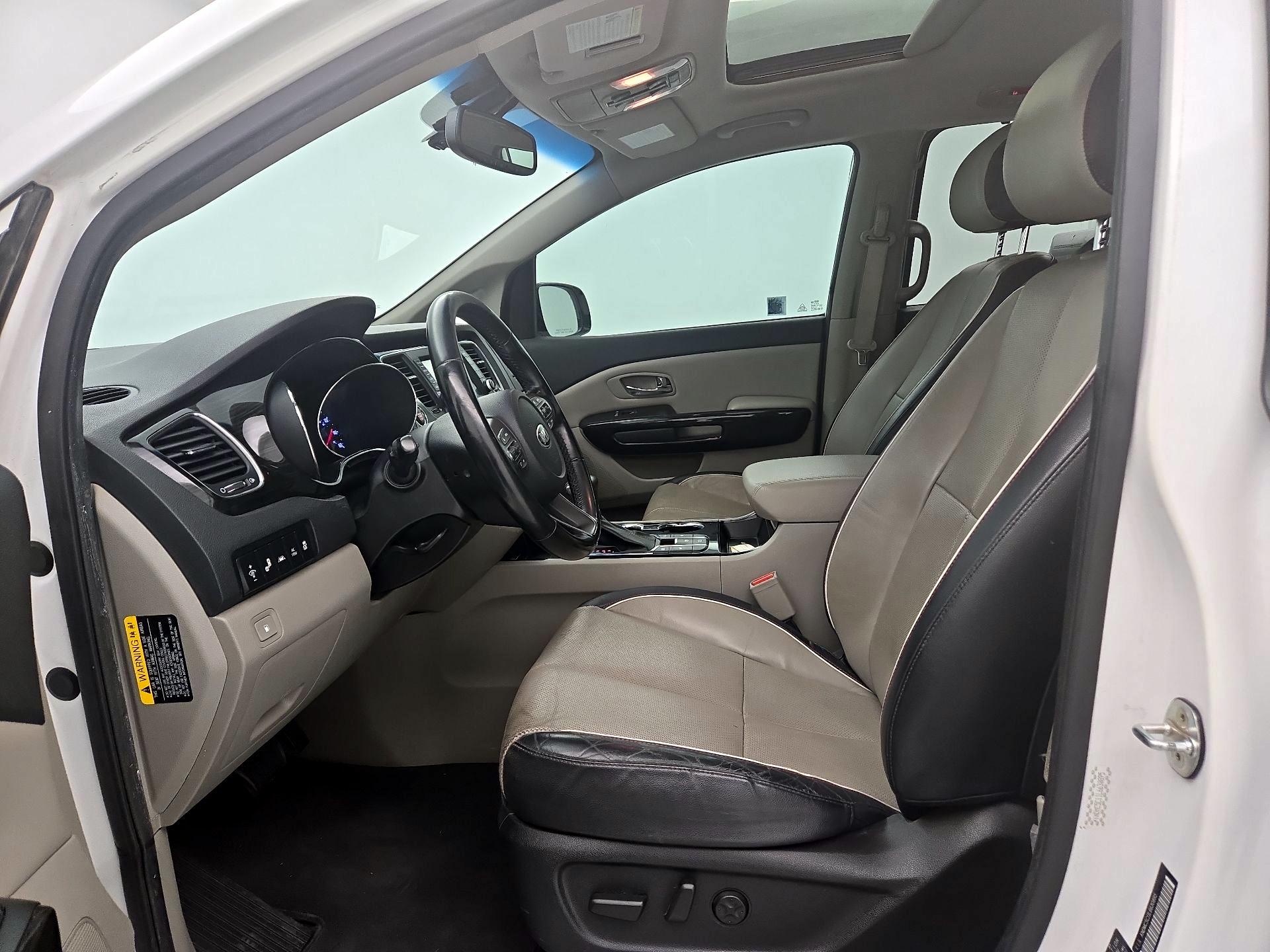 Thumbnail: 2020 Kia Sedona - 11
