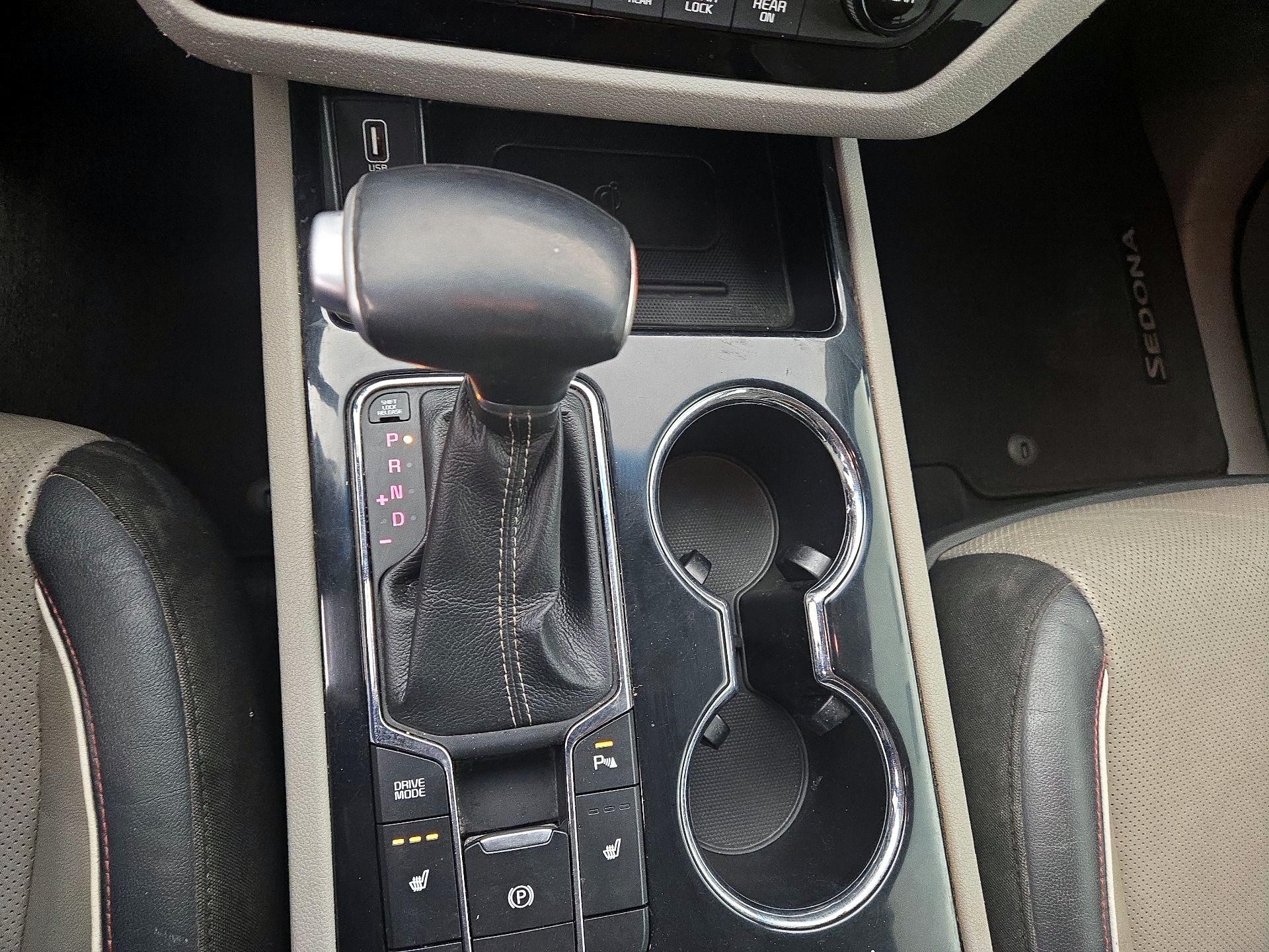 Thumbnail: 2020 Kia Sedona - 17