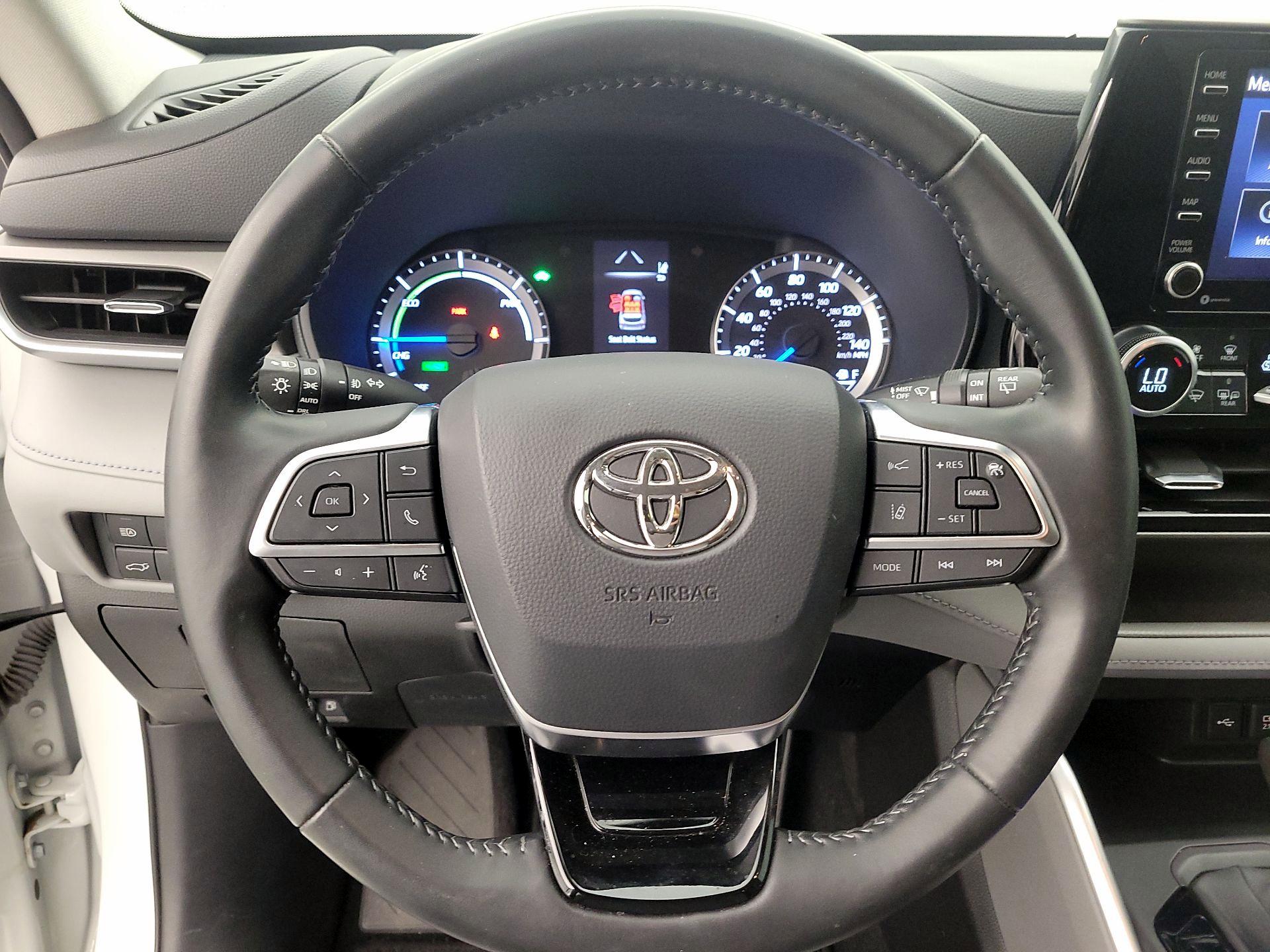 Thumbnail: 2021 Toyota Highlander - 10