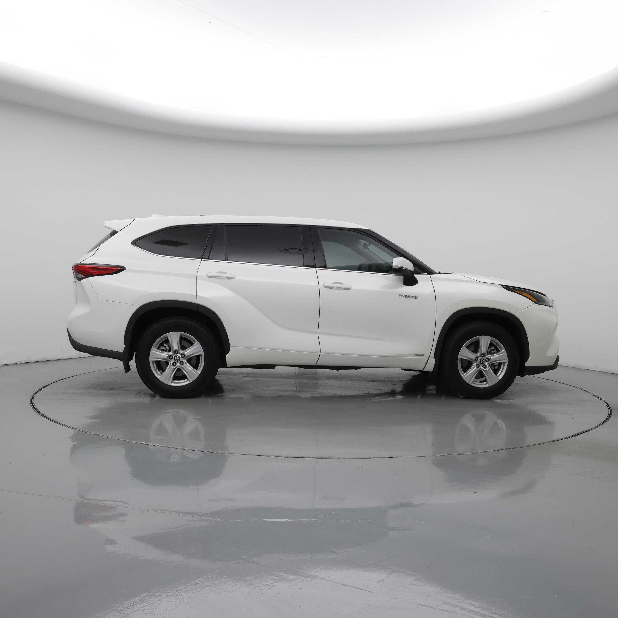 Thumbnail: 2021 Toyota Highlander - 7