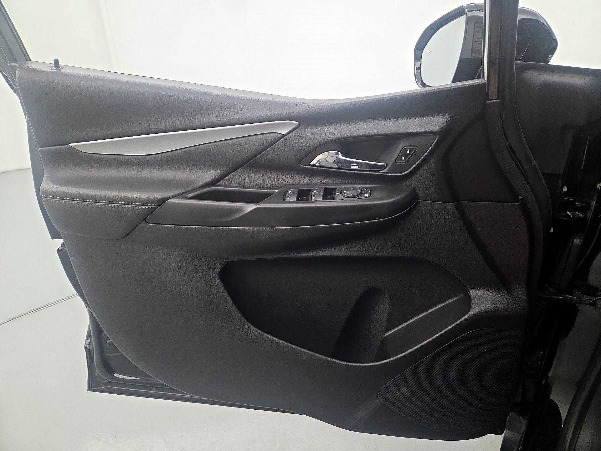 Thumbnail: 2023 Chevrolet Bolt EV - 12
