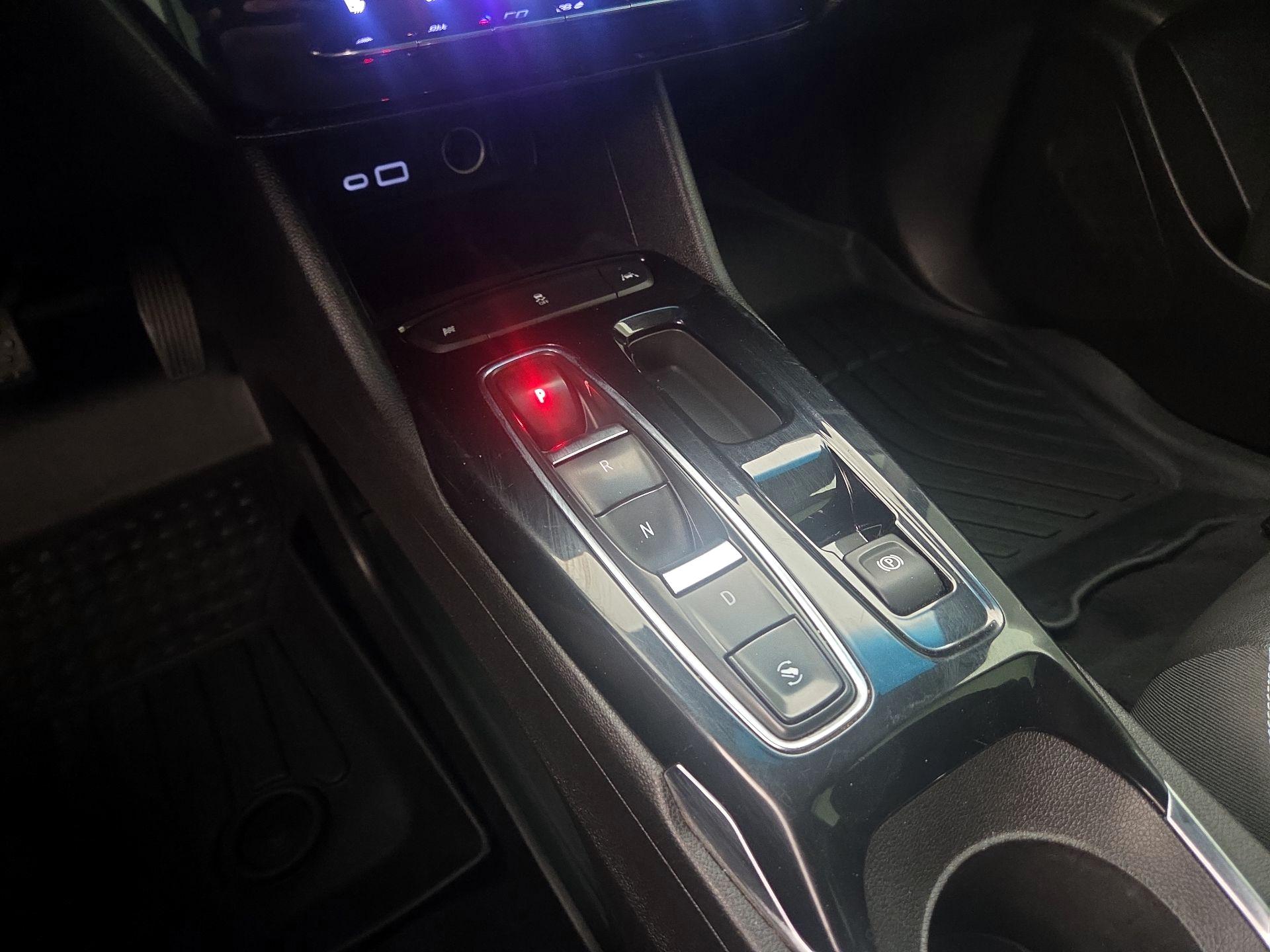 Thumbnail: 2023 Chevrolet Bolt EV - 17