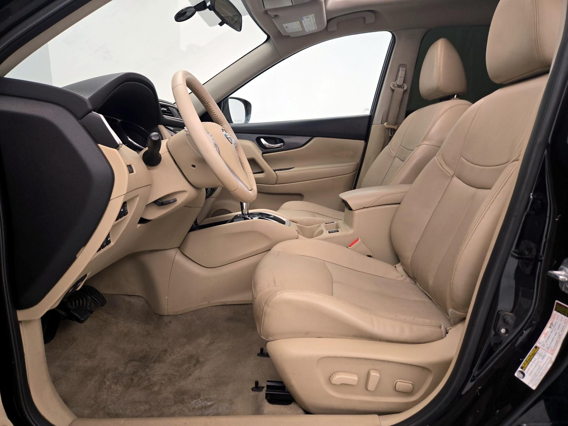 Thumbnail: 2015 Nissan Rogue - 9
