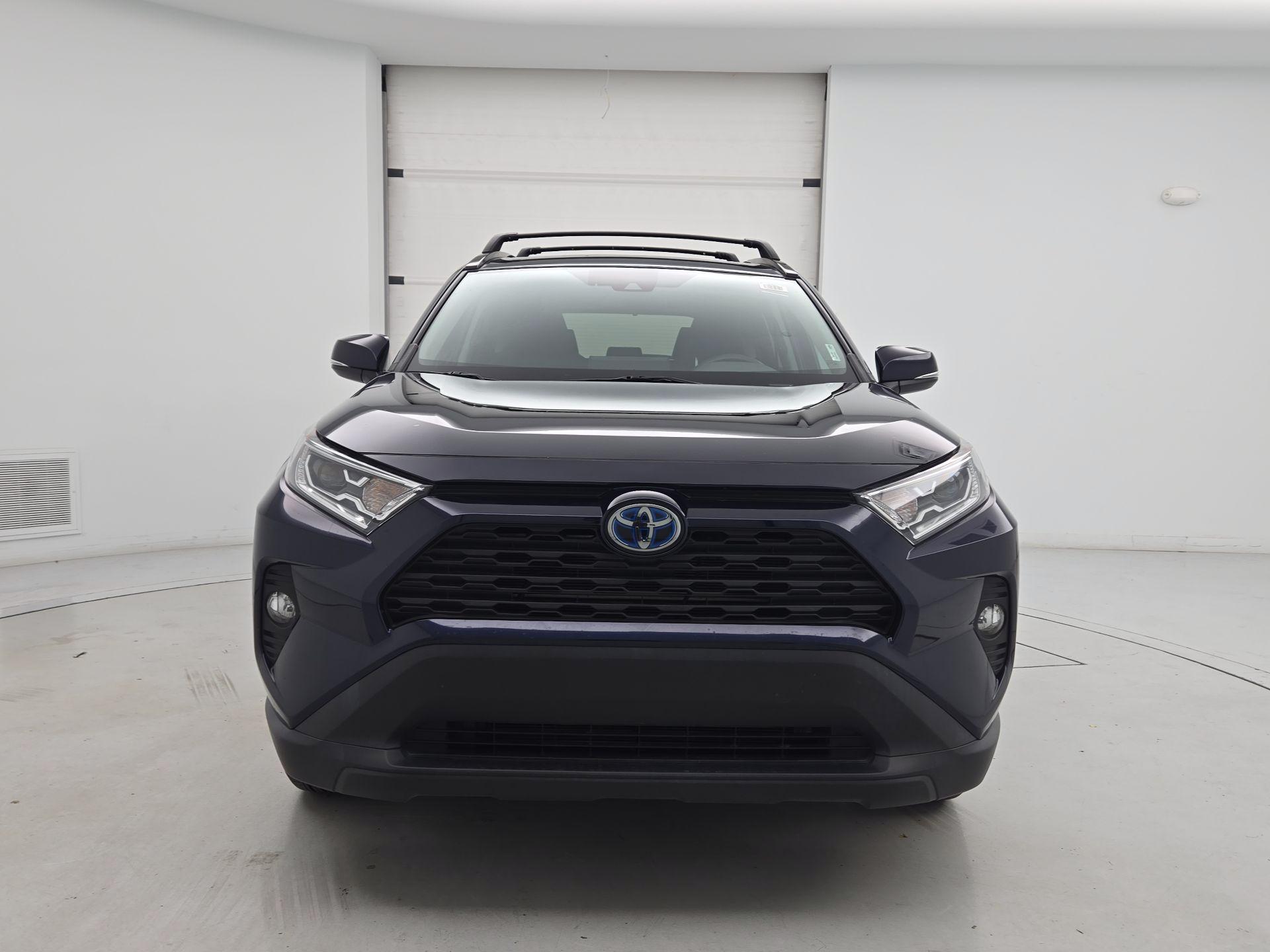 Thumbnail: 2019 Toyota RAV4 - 2