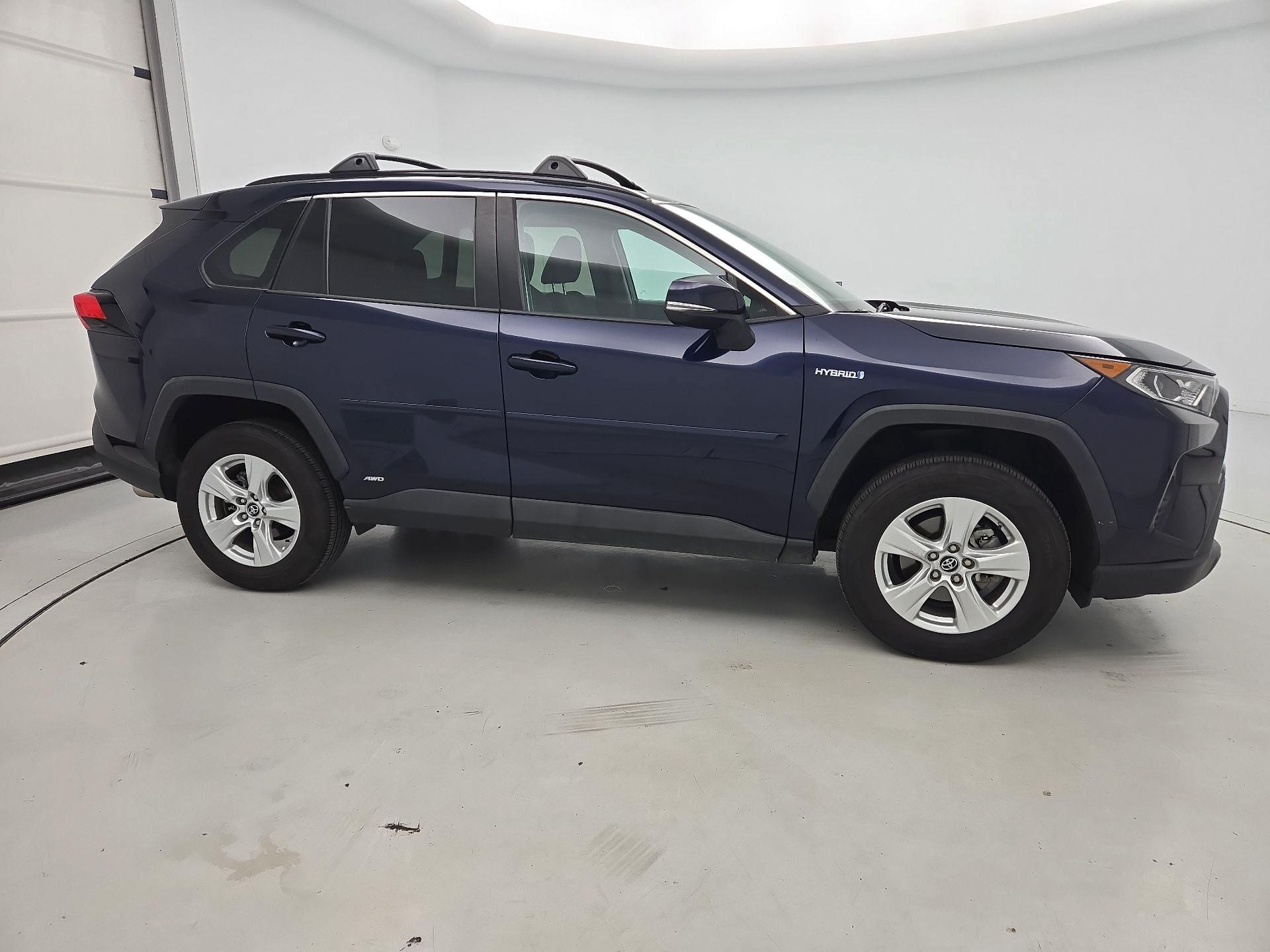 Thumbnail: 2019 Toyota RAV4 - 4