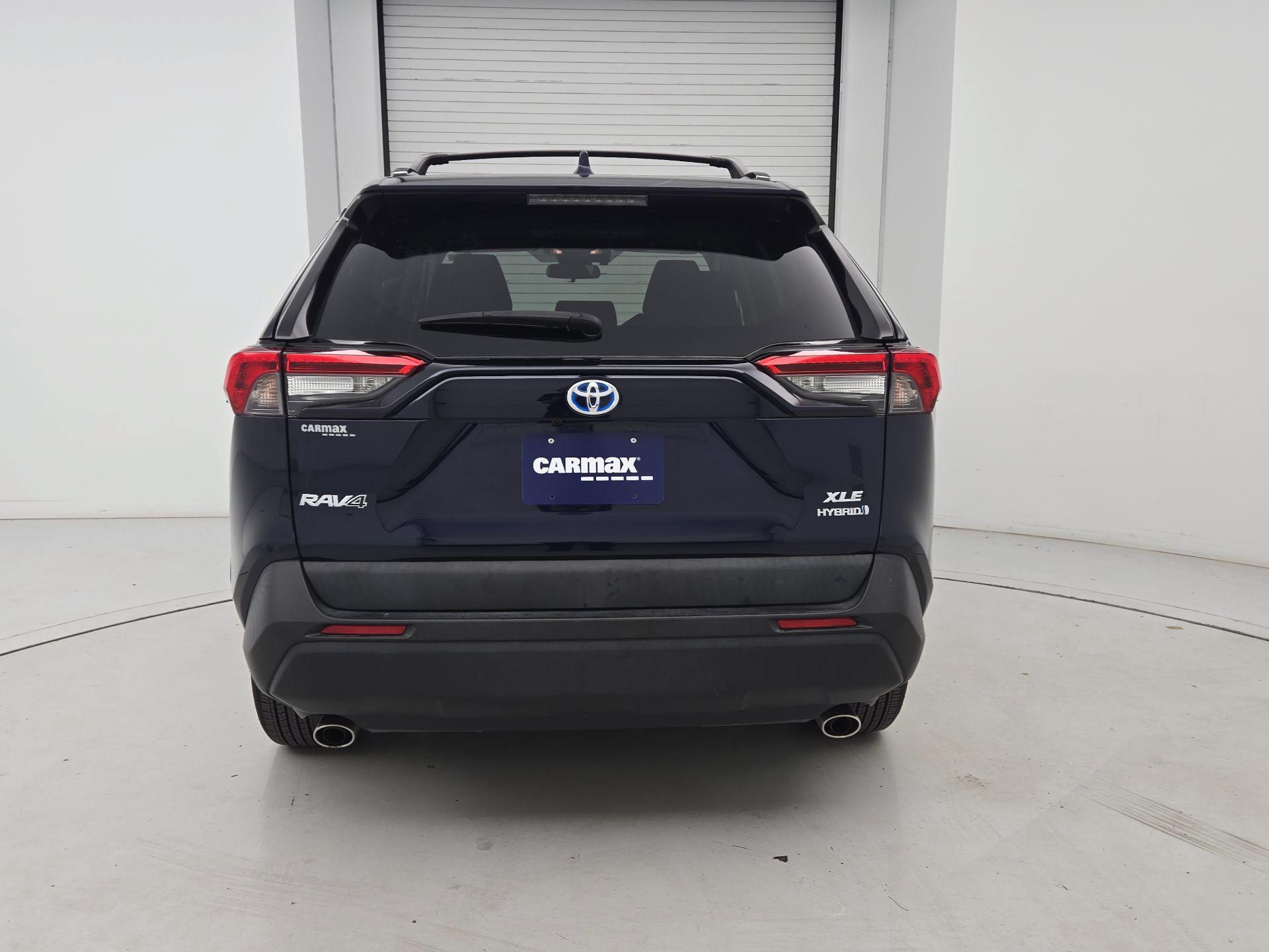 Thumbnail: 2019 Toyota RAV4 - 6