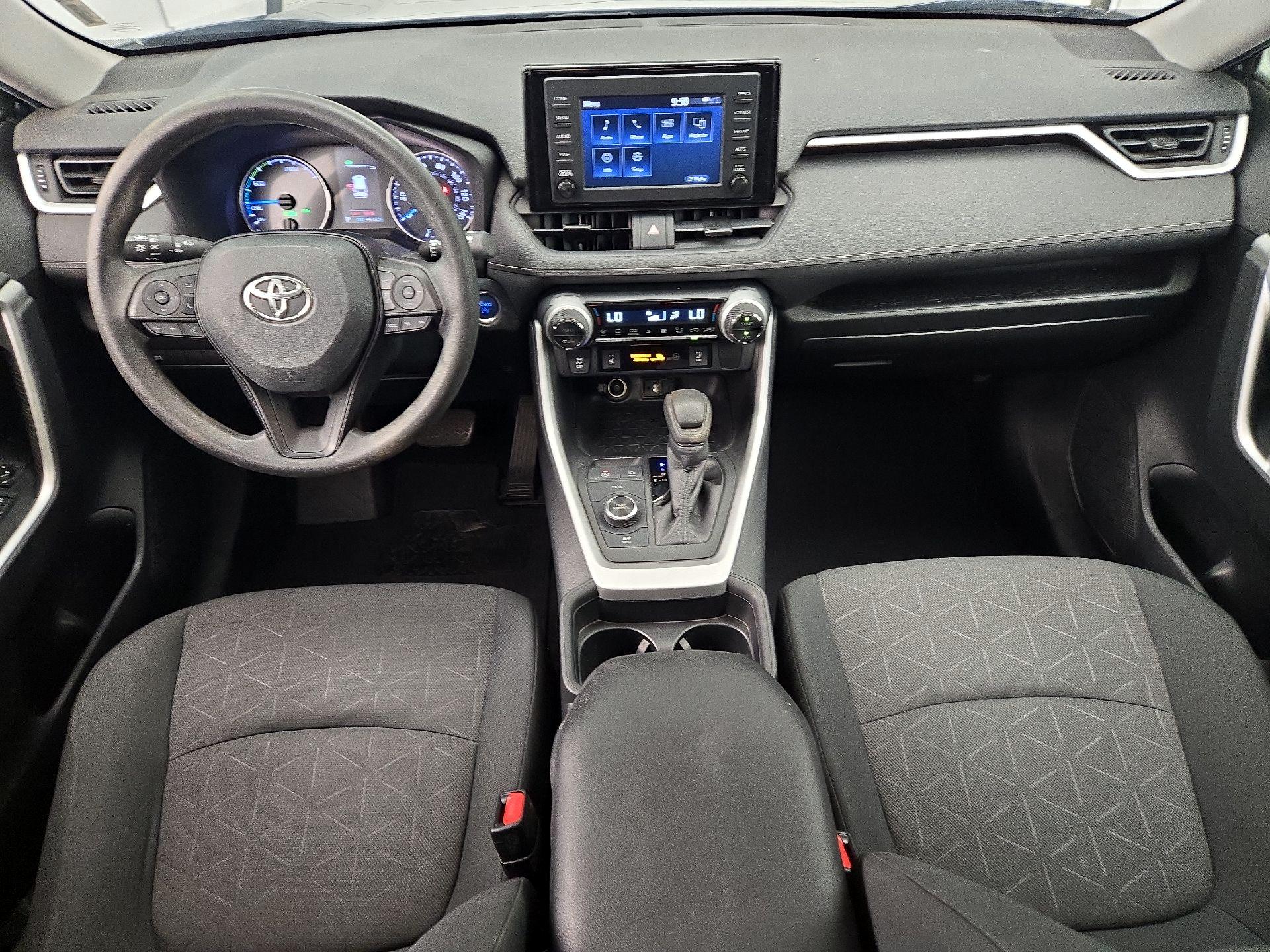 Thumbnail: 2019 Toyota RAV4 - 8