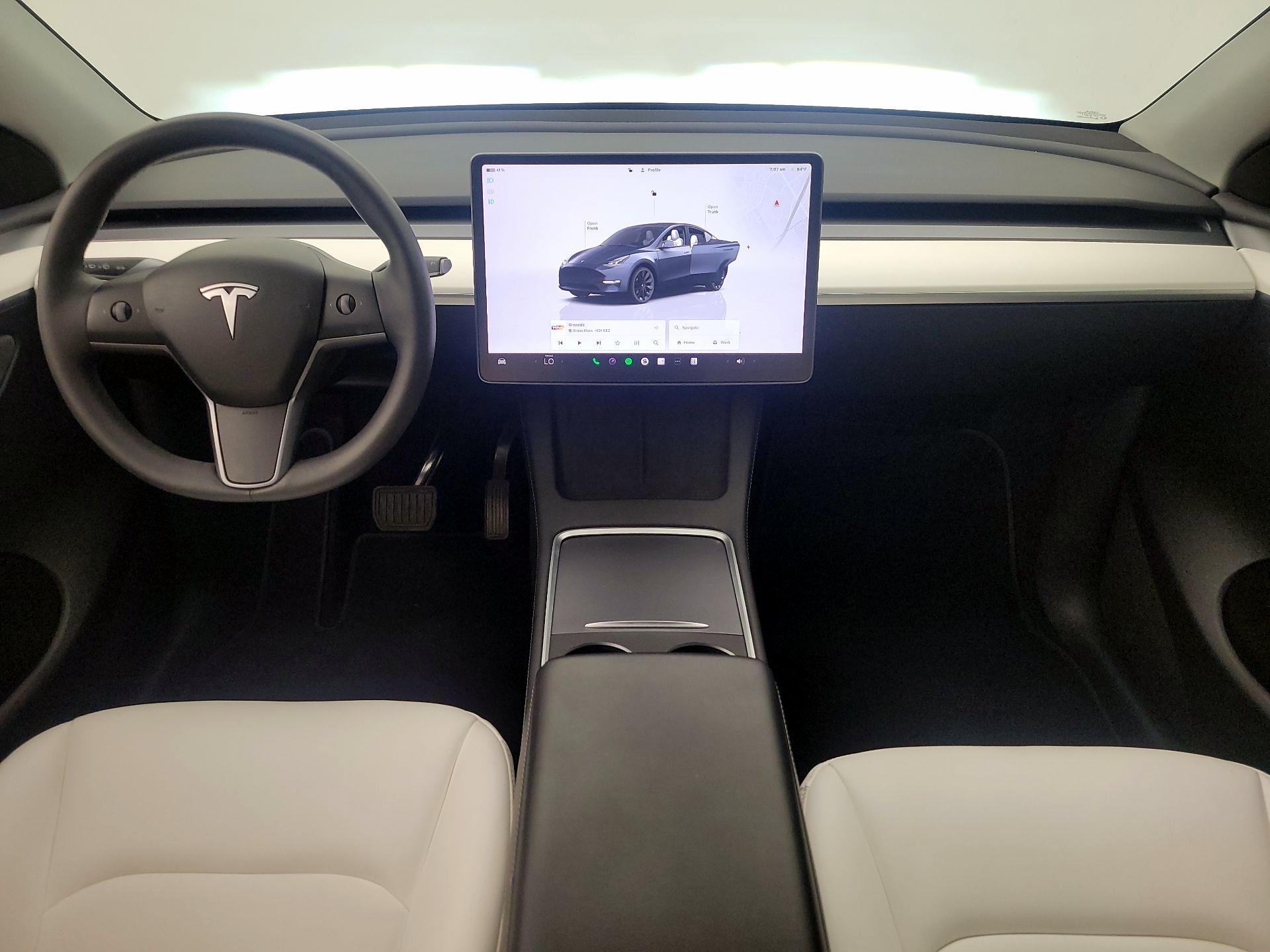 Thumbnail: 2023 Tesla Model Y - 9