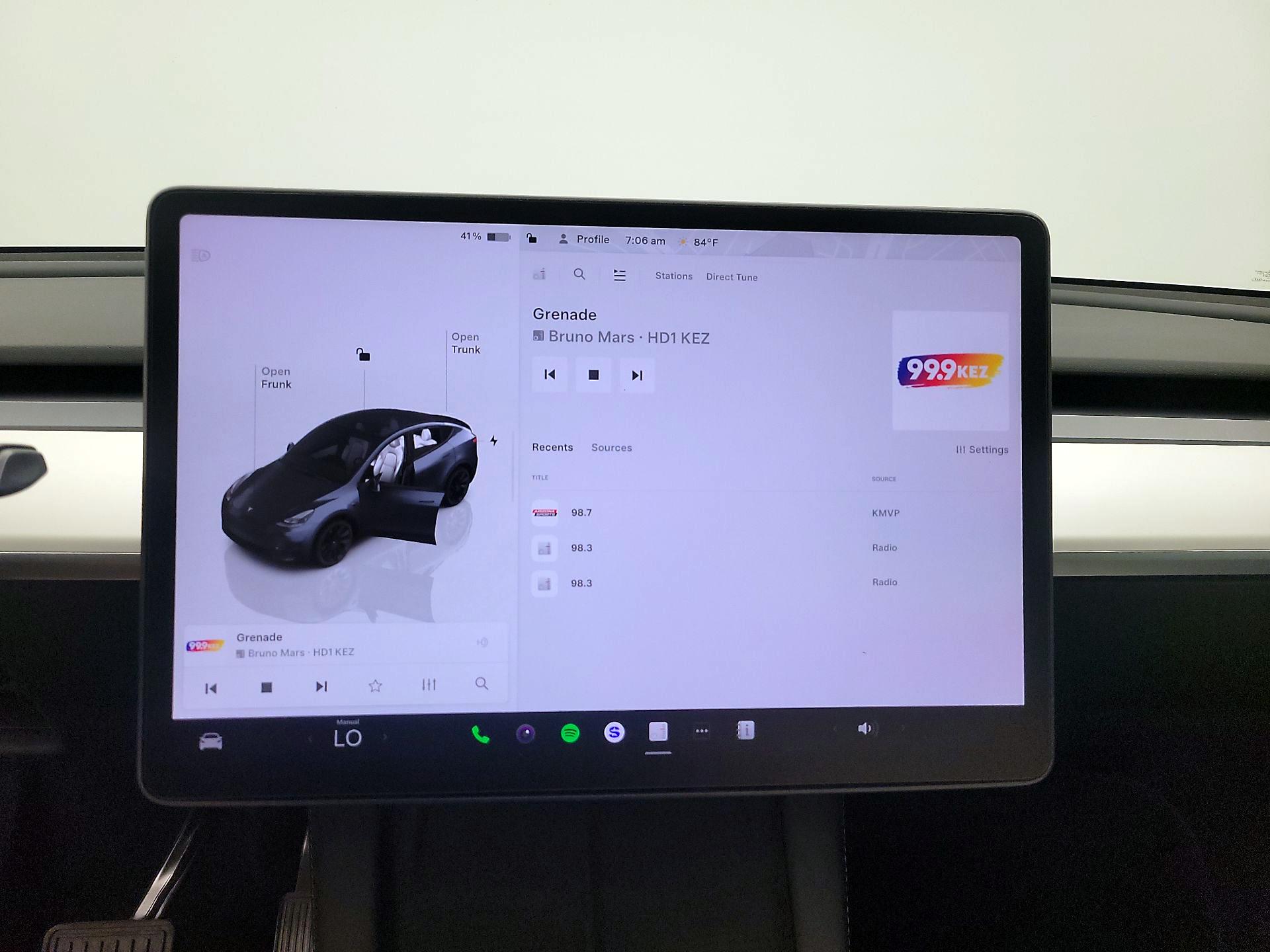 Thumbnail: 2023 Tesla Model Y - 15