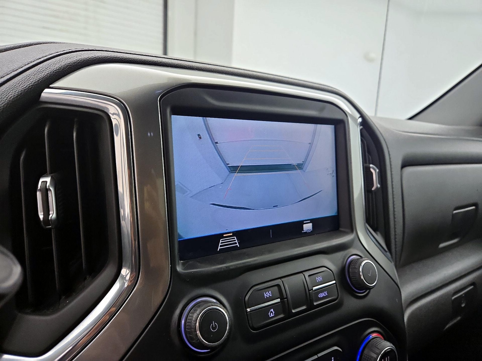 2021 Chevrolet Silverado 1500 LT - Photo 15