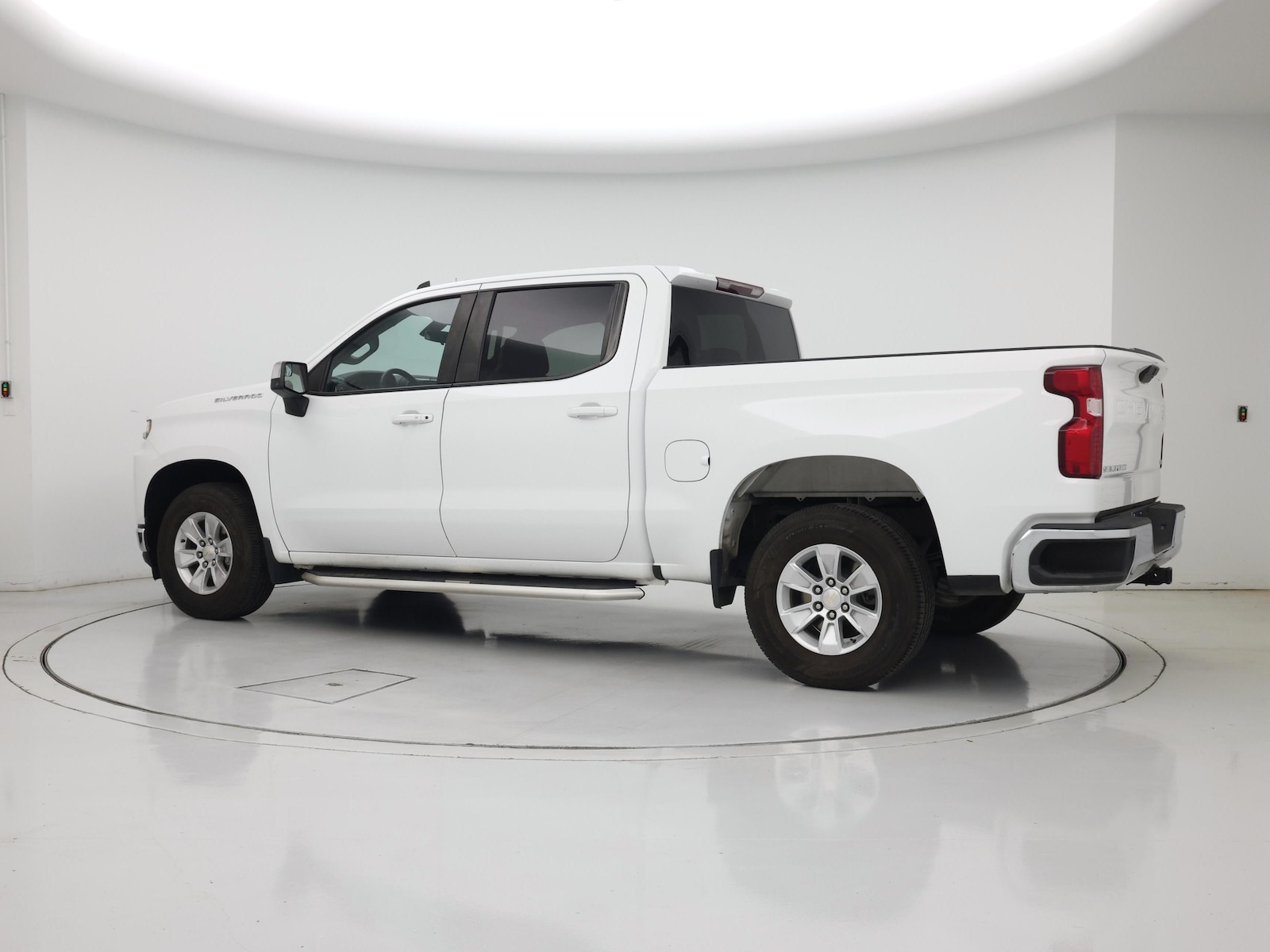 2021 Chevrolet Silverado 1500 LT - Photo 6