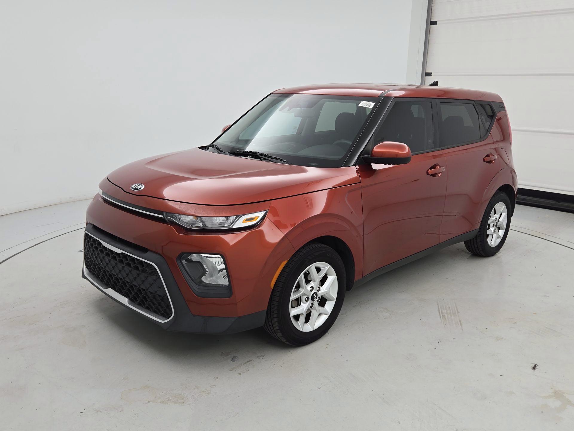 Thumbnail: 2021 Kia Soul - 3