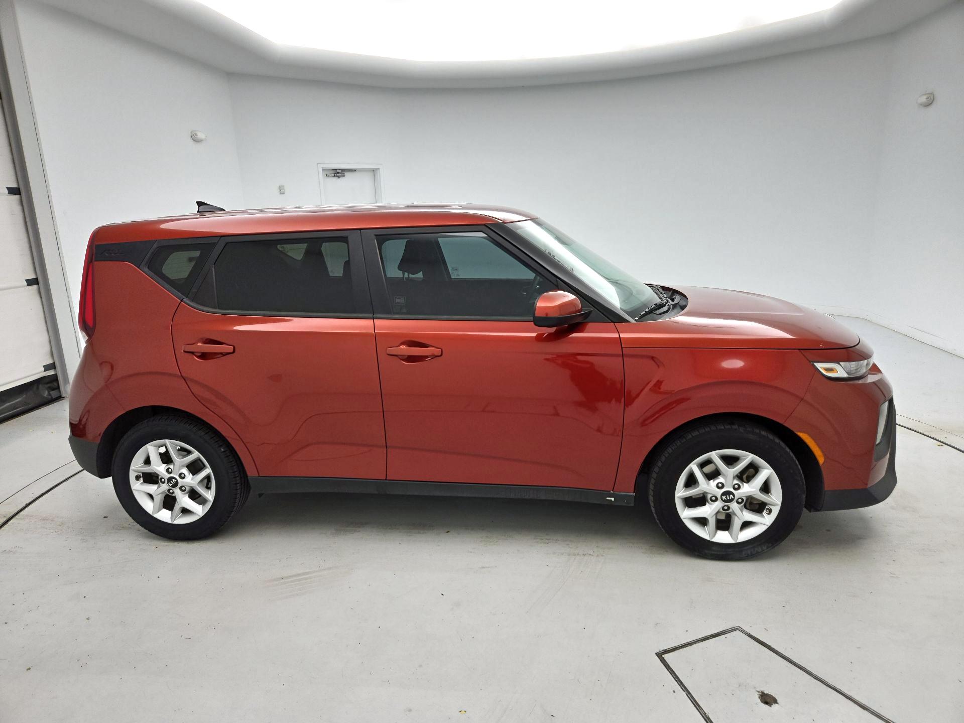 Thumbnail: 2021 Kia Soul - 4