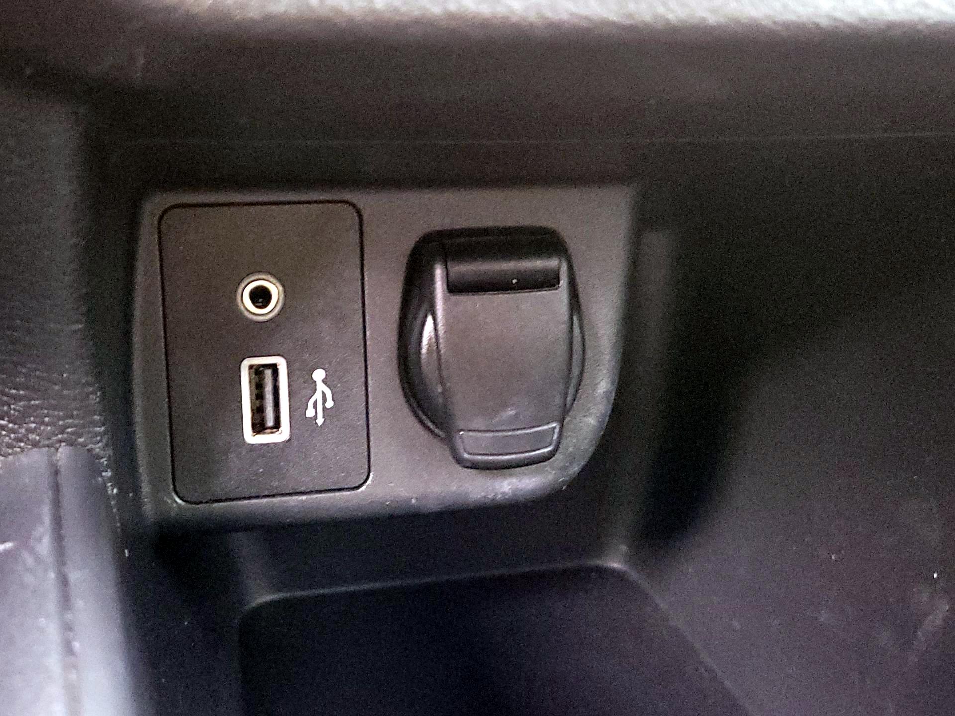 Thumbnail: 2020 Nissan Versa - 17