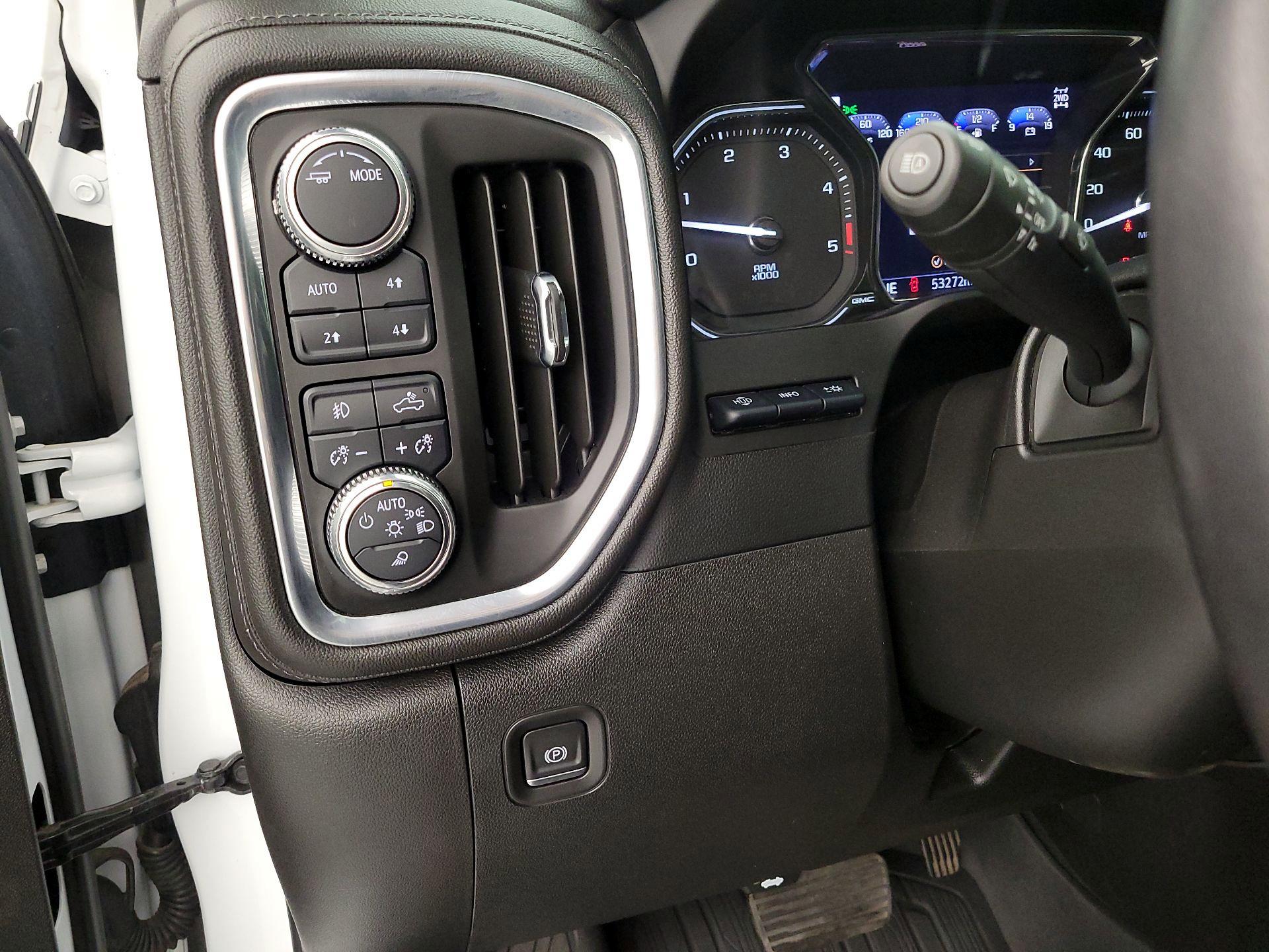 Thumbnail: 2022 GMC Sierra 3500 - 13