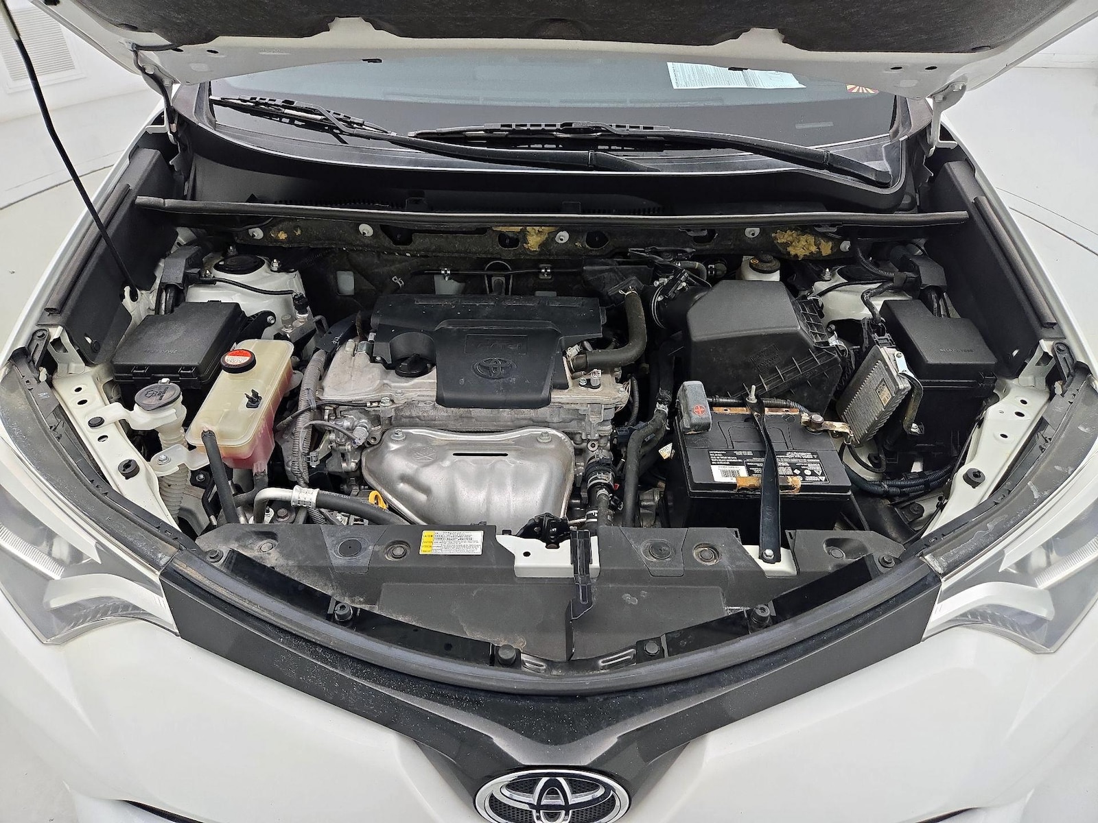 2016 Toyota RAV4 SE - Photo 24