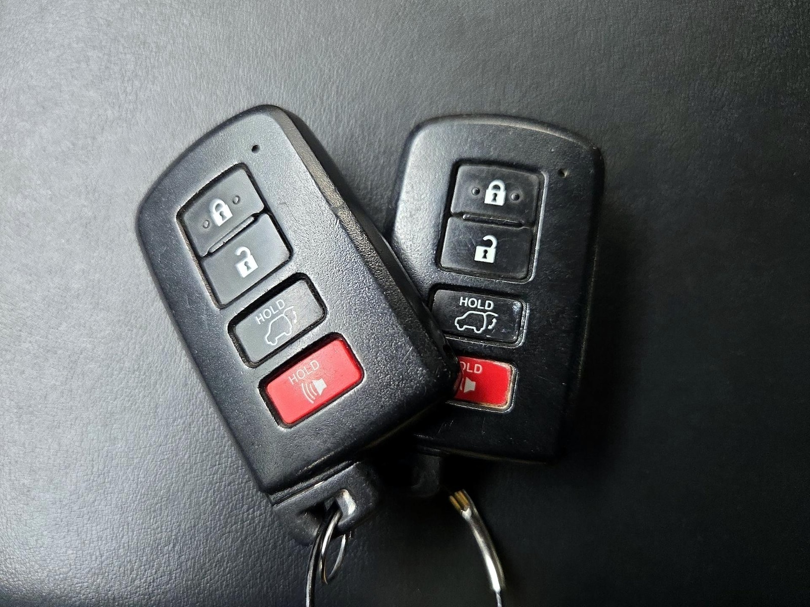 2016 Toyota RAV4 SE - Photo 25