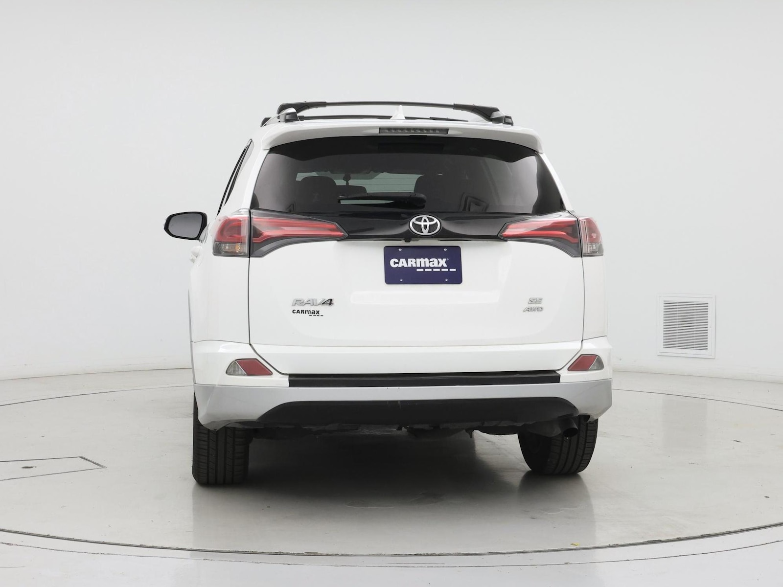 2016 Toyota RAV4 SE - Photo 7