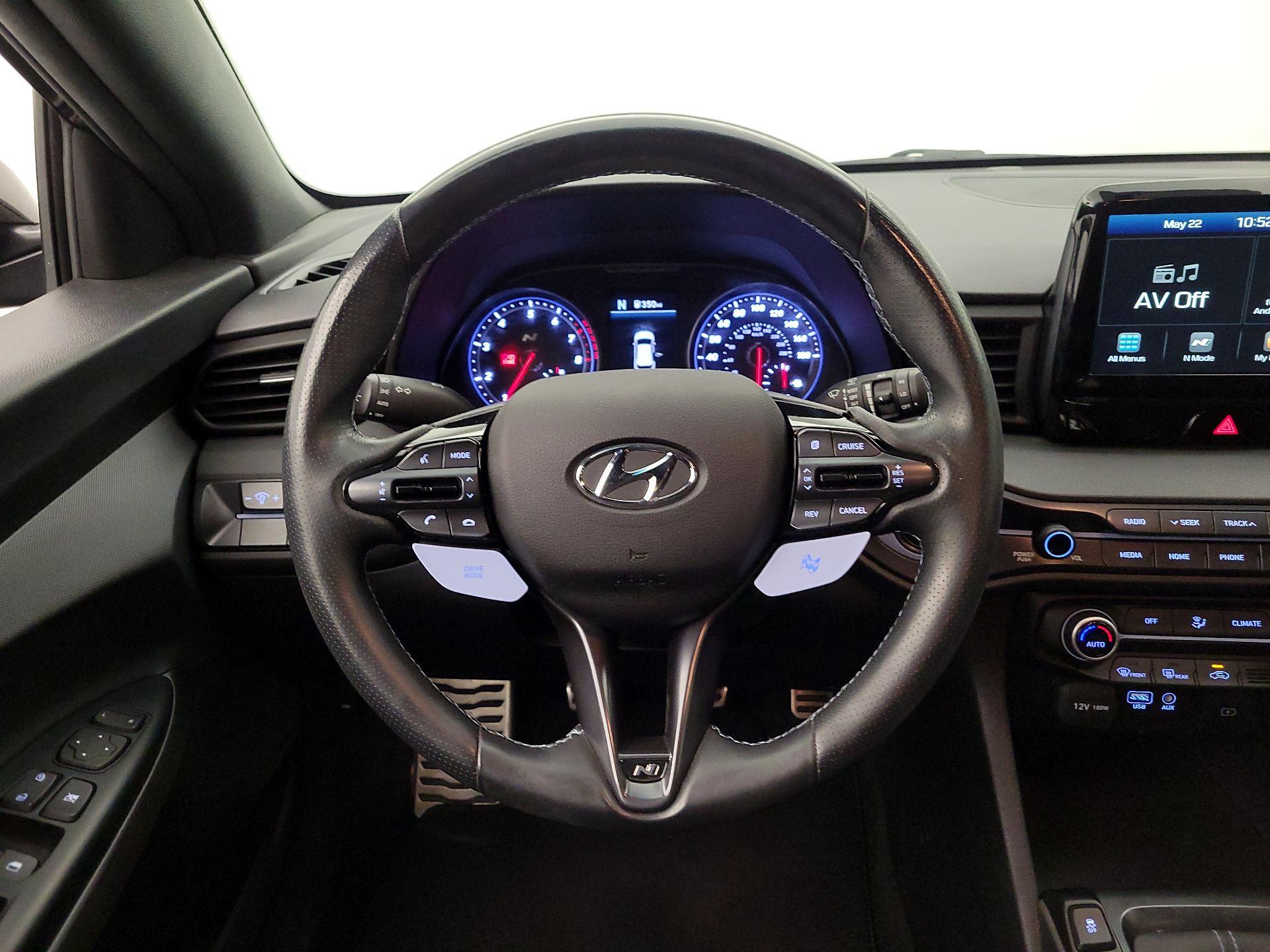 Thumbnail: 2020 Hyundai Veloster - 10
