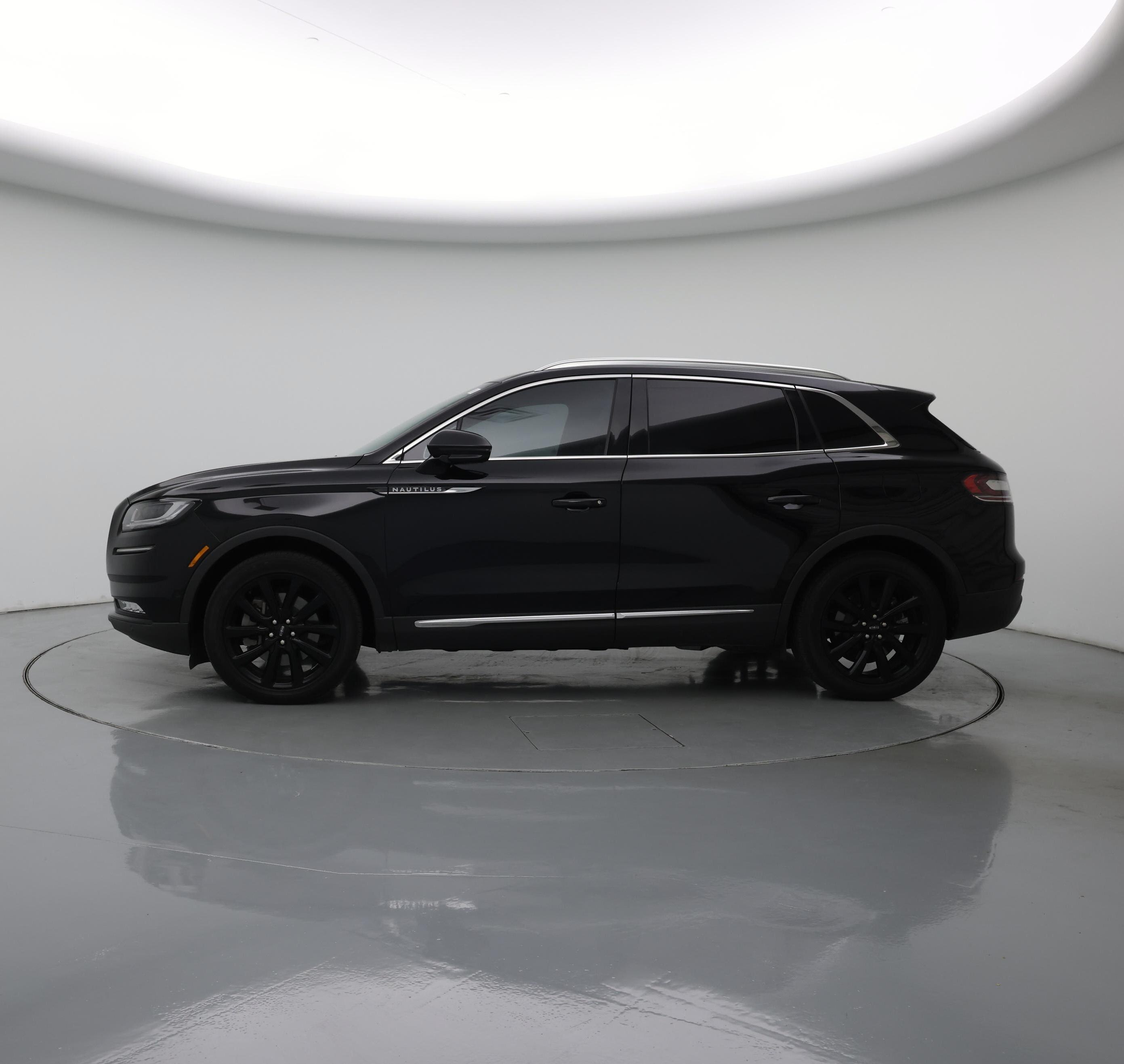 Thumbnail: 2021 Lincoln Nautilus - 3