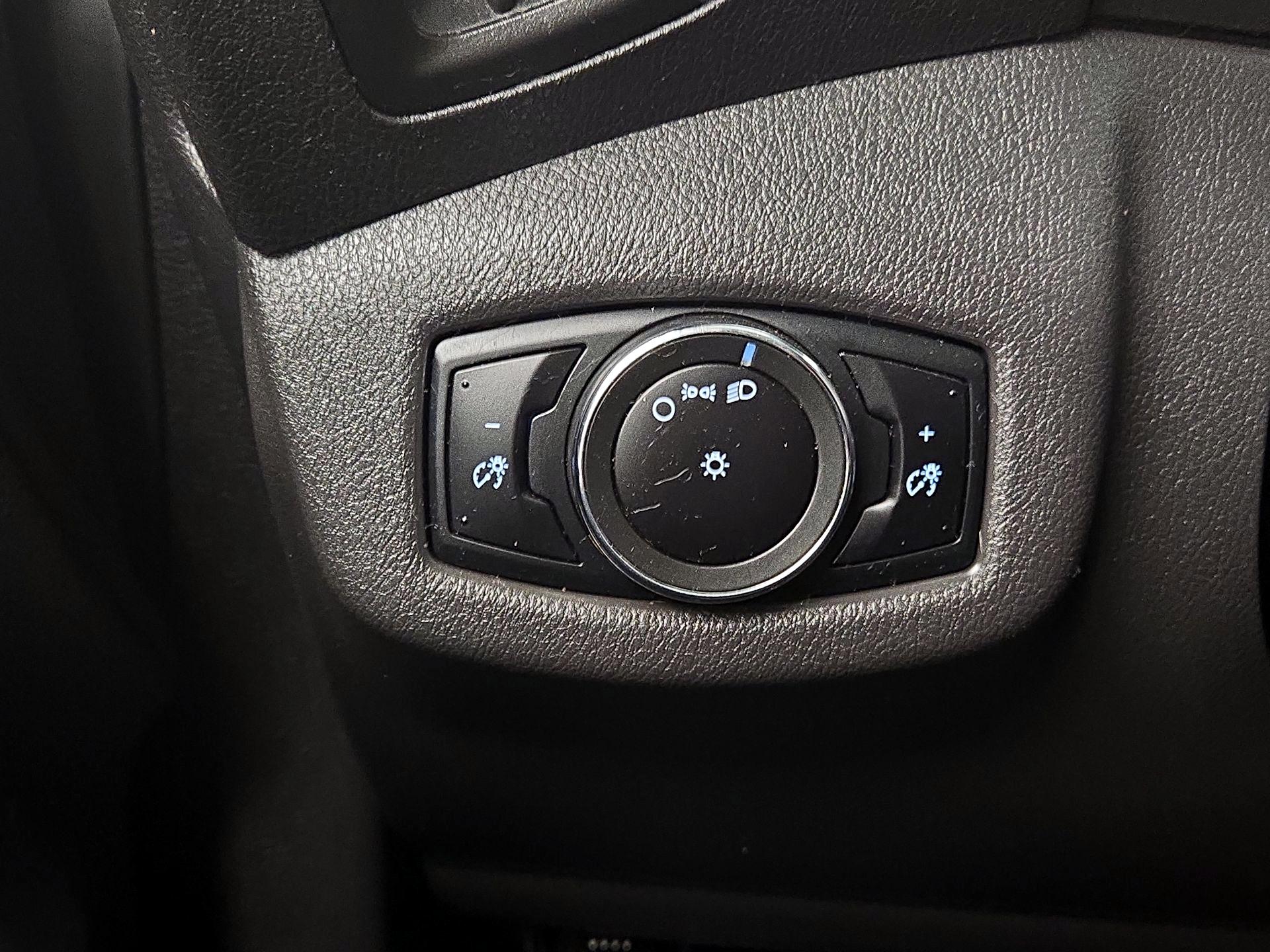 Thumbnail: 2017 Ford Transit Series - 13