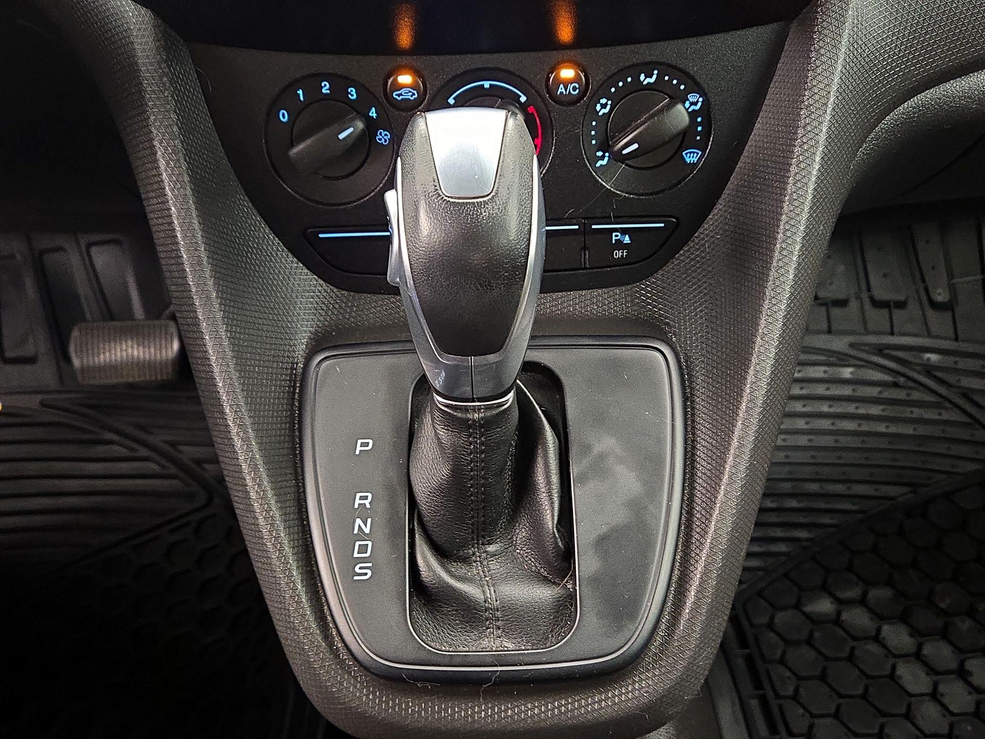 Thumbnail: 2017 Ford Transit Series - 16