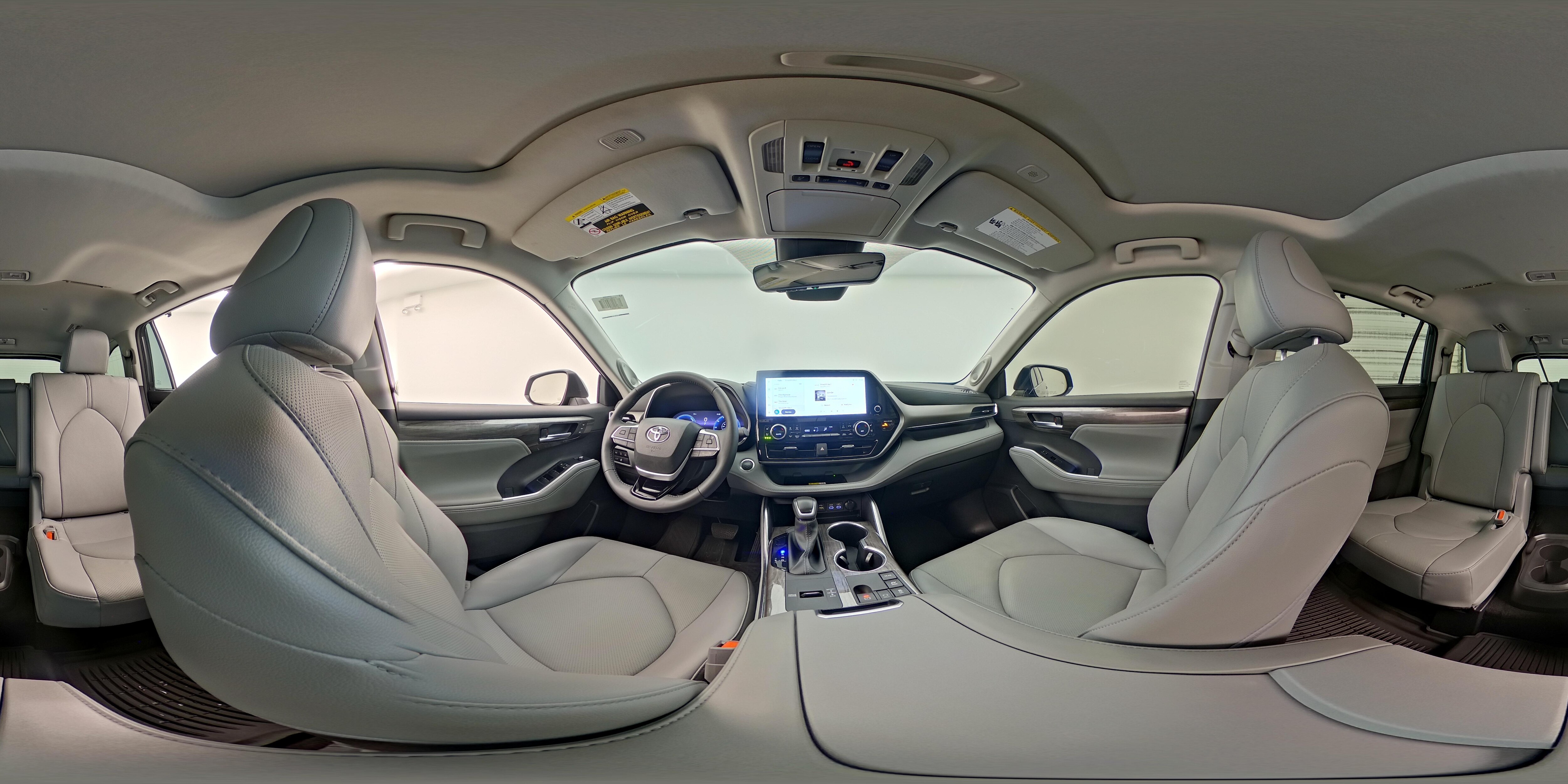 2025 Toyota Highlander Limited - Photo 27